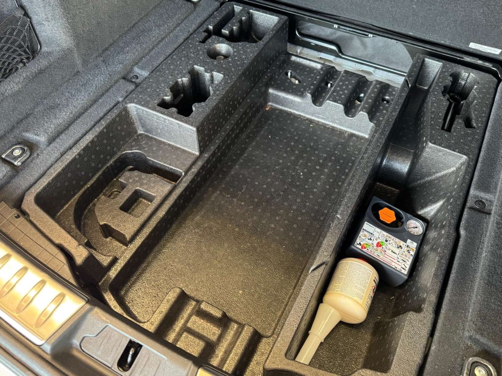 JAGUAR F-PACE 2.0 F-Pace R-Dynamic S D MHEV AWD Auto 4WD 5dr #20