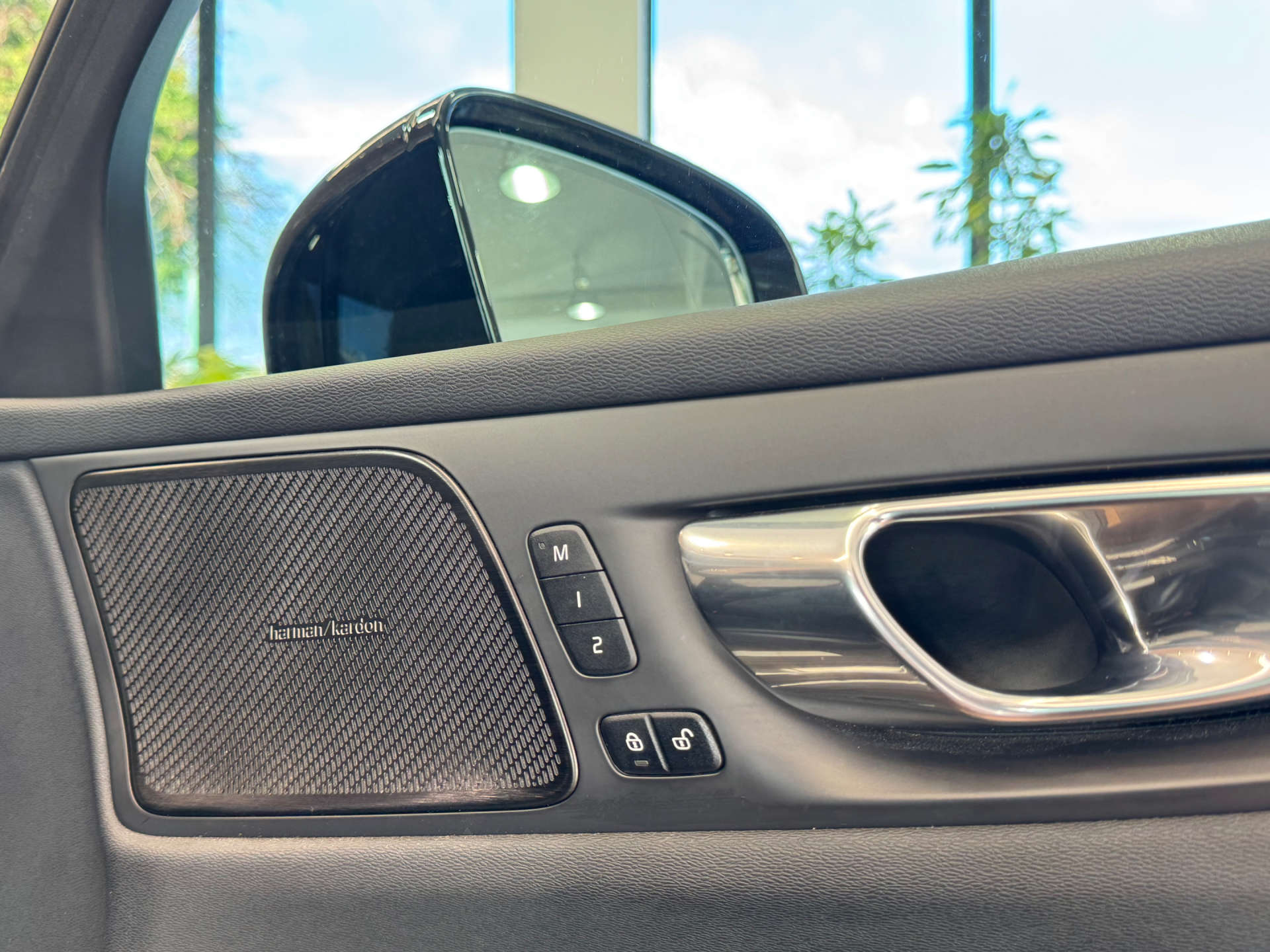 VOLVO S60 2.0 S60 Ultimate T8 Recharge AWD A 4WD 4dr #28