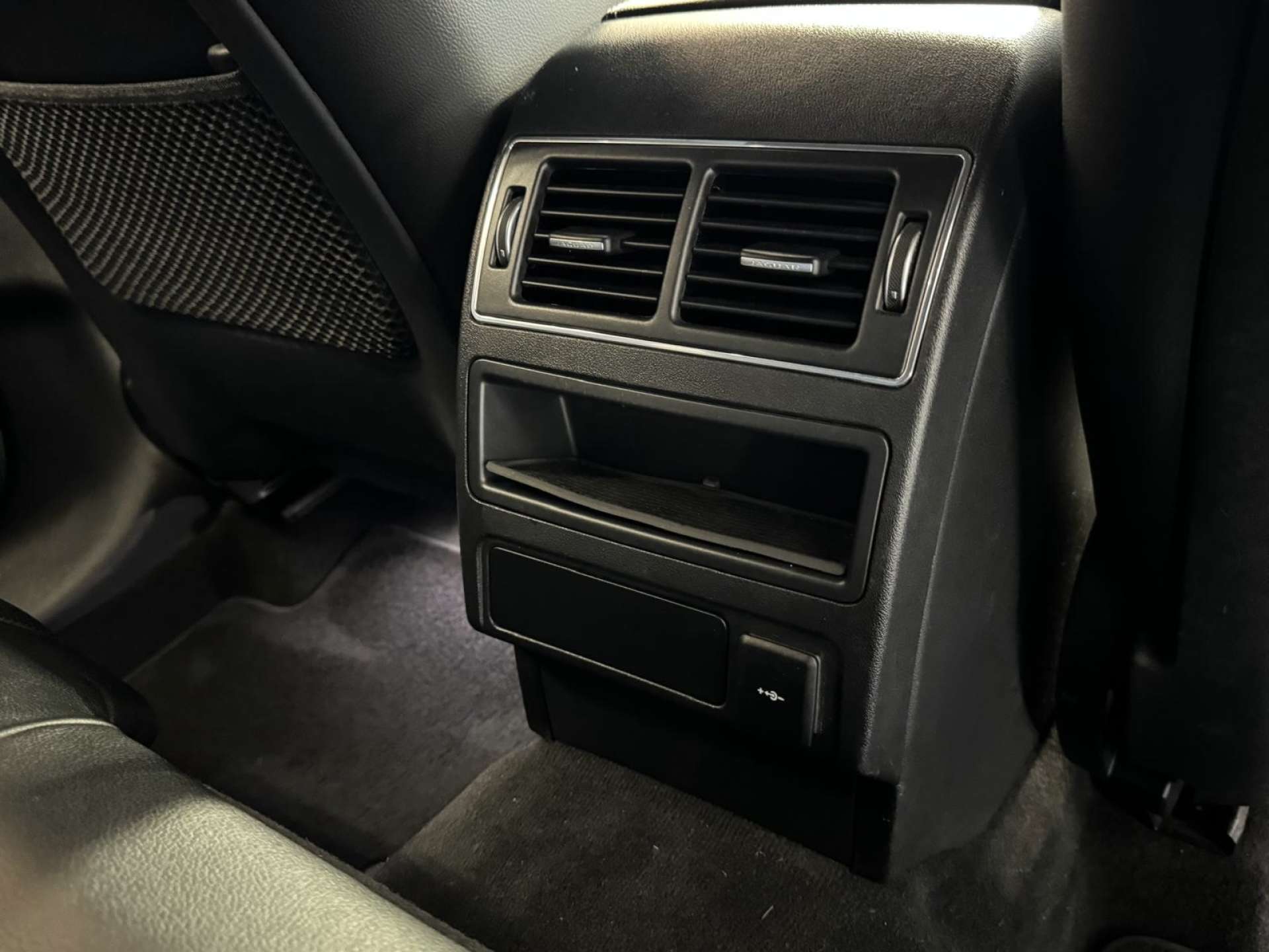 JAGUAR F-PACE 2.0 F-Pace R-Dynamic S D MHEV AWD Auto 4WD 5dr #23