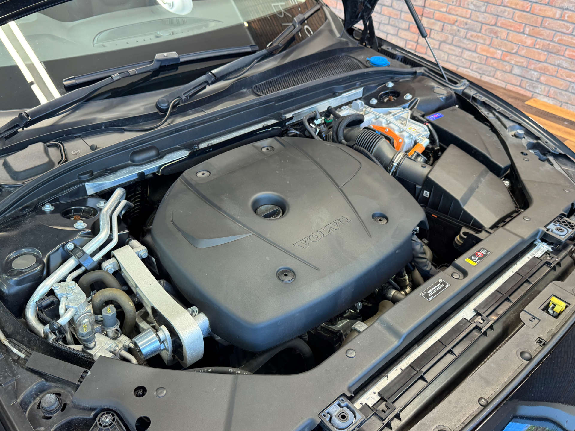 VOLVO S60 2.0 S60 Ultimate T8 Recharge AWD A 4WD 4dr #46