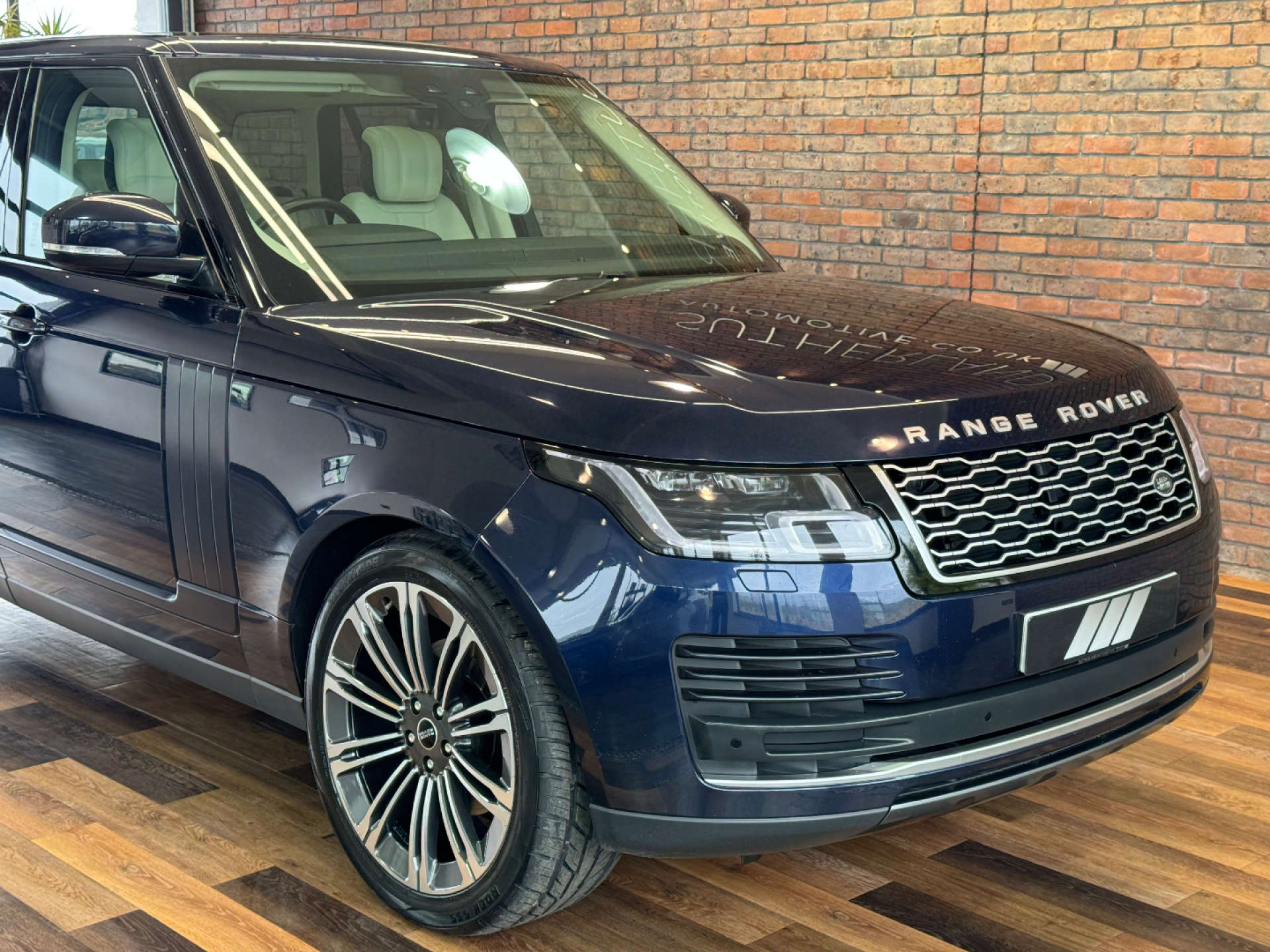 LAND ROVER RANGE ROVER 3.0 Range Rover Vogue SDV6 Auto 4WD 5dr #10