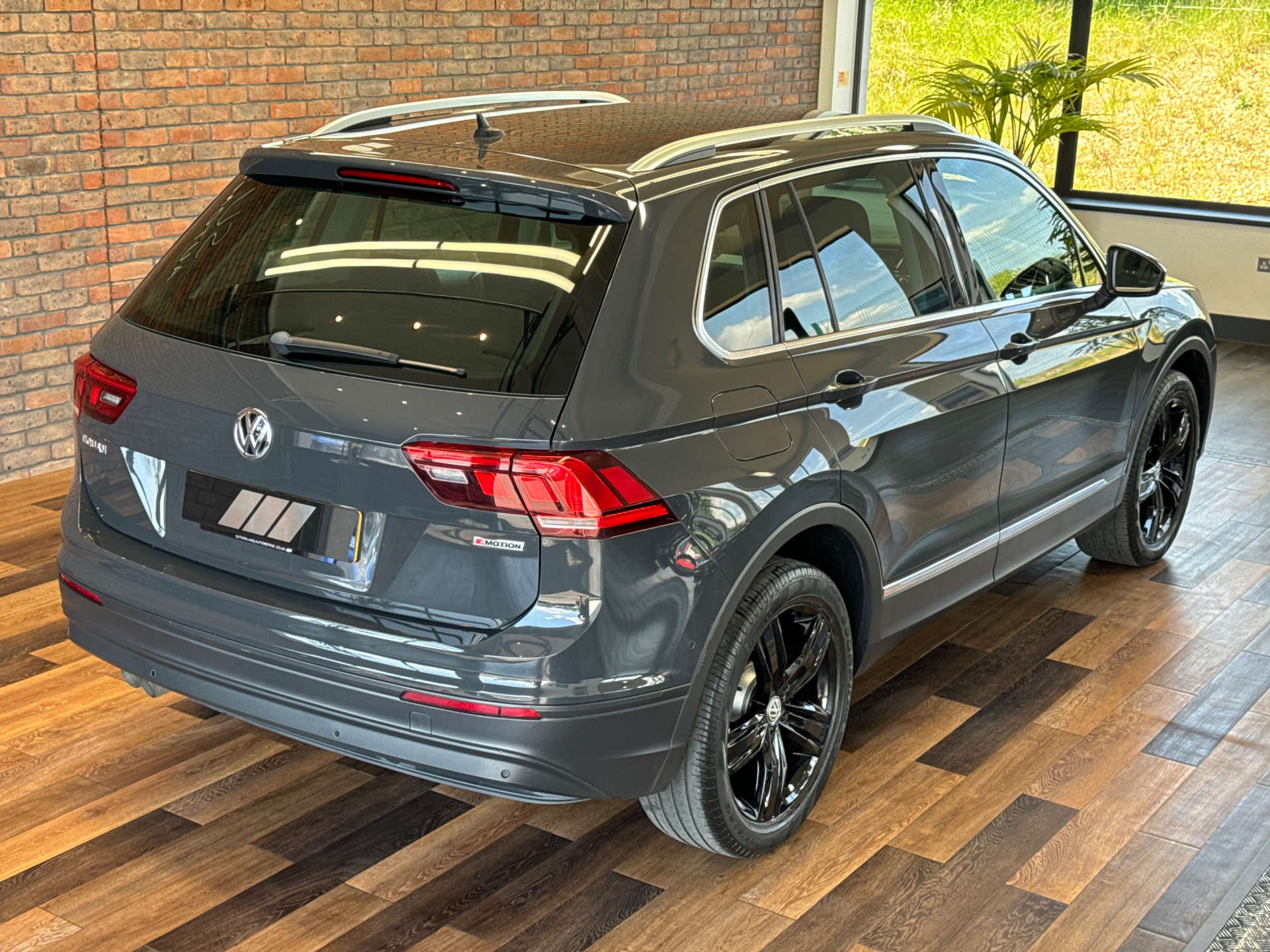 VOLKSWAGEN TIGUAN 2.0 Tiguan Match TDI 4Motion Semi-Auto 4WD 5dr #7