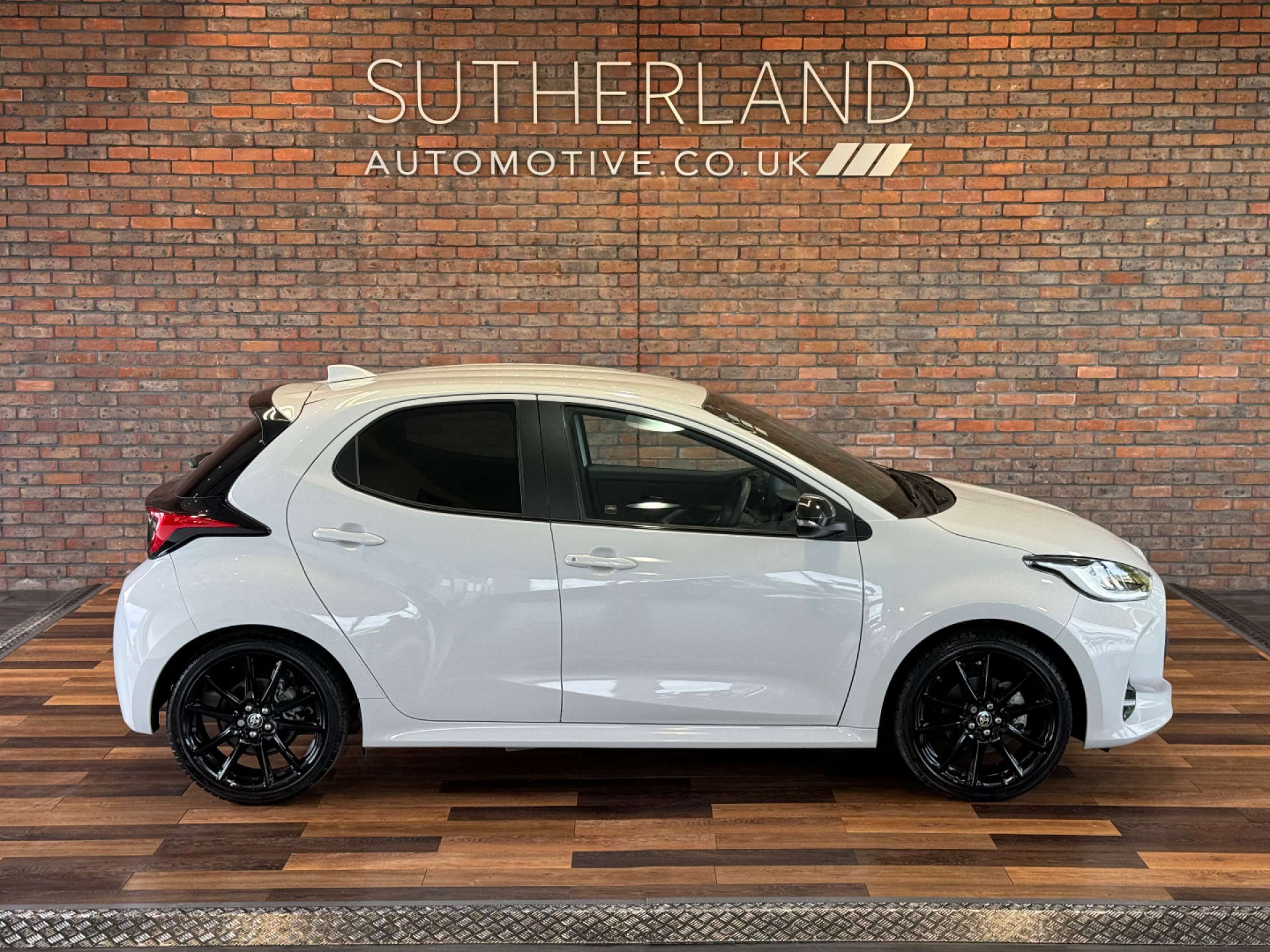 TOYOTA YARIS 1.5 Yaris GR Sport HEV CVT 5dr #3