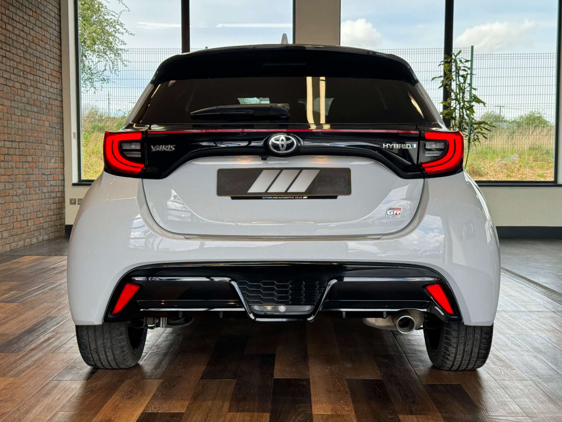 TOYOTA YARIS 1.5 Yaris GR Sport HEV CVT 5dr #6