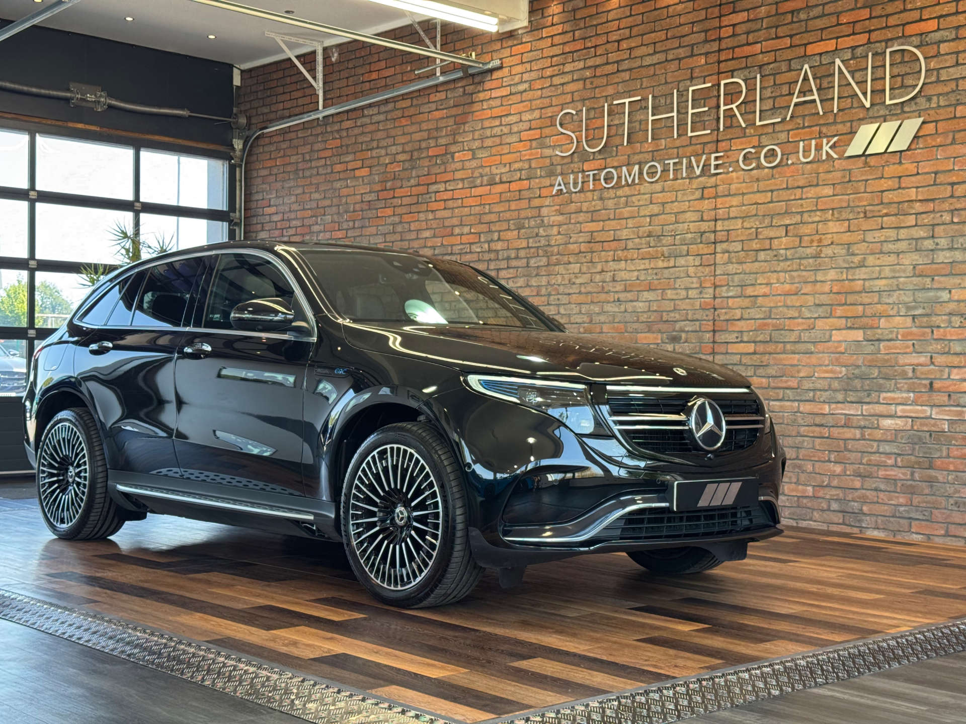 MERCEDES-BENZ EQC EQC 400 AMG Line Premium+ 4Matic 4WD 5dr #2