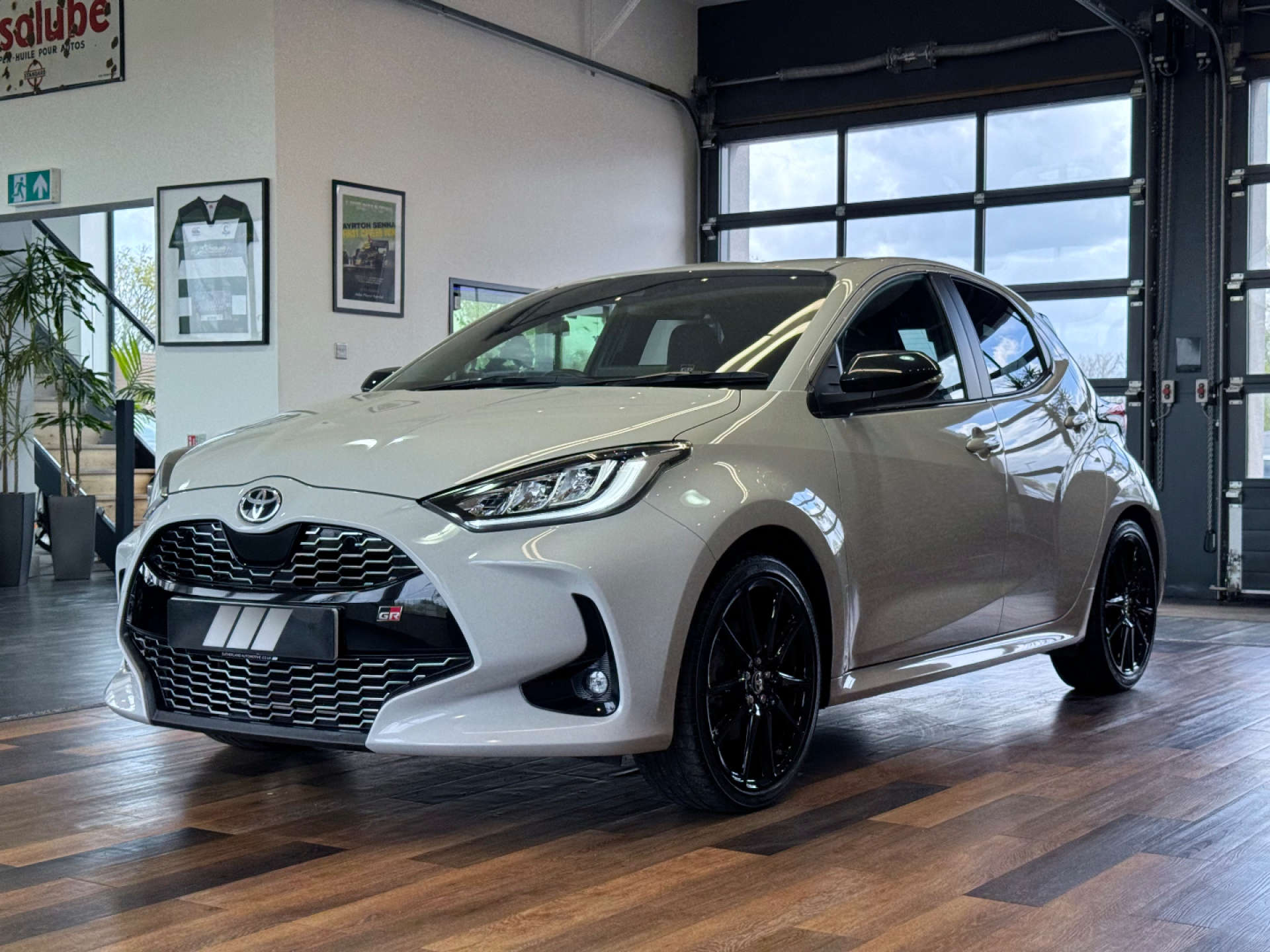 TOYOTA YARIS 1.5 Yaris GR Sport HEV CVT 5dr #11