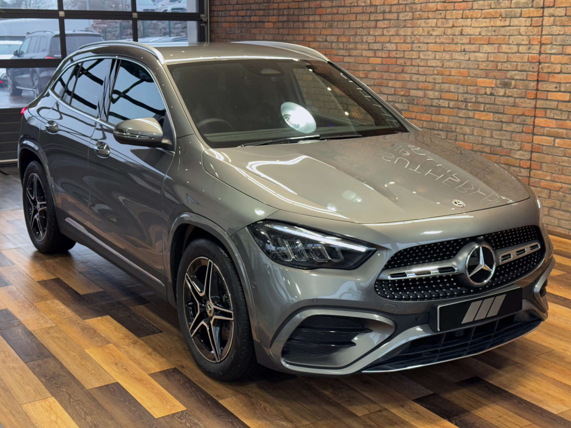 MERCEDES-BENZ GLA 1.3 GLA 200 AMG Line Executive MHEV A 5dr #4