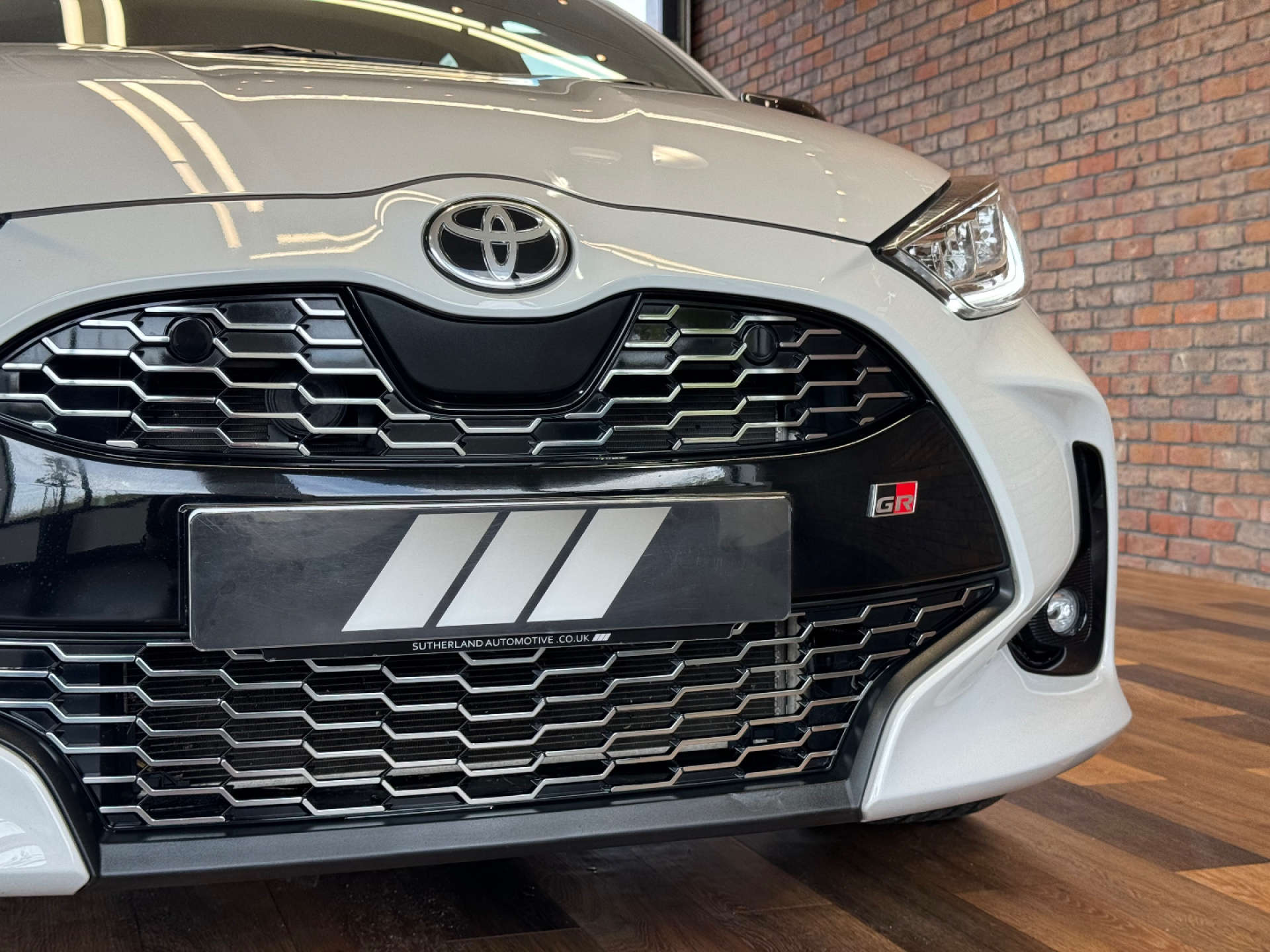 TOYOTA YARIS 1.5 Yaris GR Sport HEV CVT 5dr #14