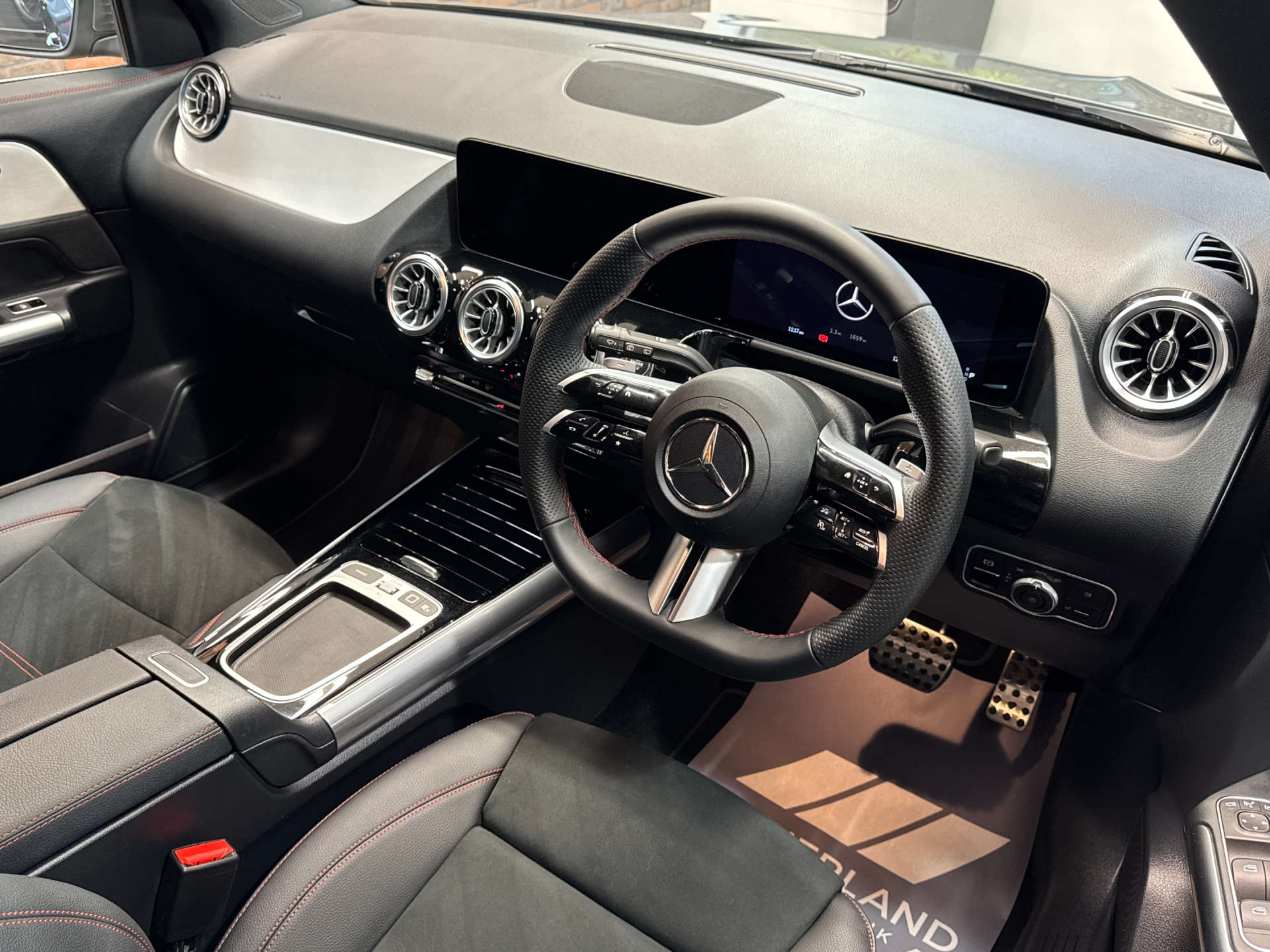 MERCEDES-BENZ GLA 1.3 GLA 200 AMG Line Executive MHEV A 5dr #29