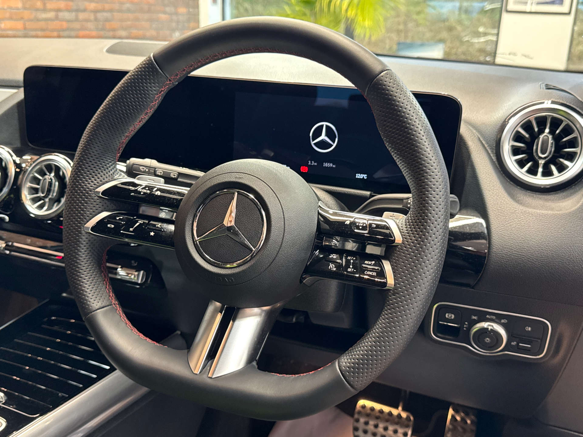 MERCEDES-BENZ GLA 1.3 GLA 200 AMG Line Executive MHEV A 5dr #58