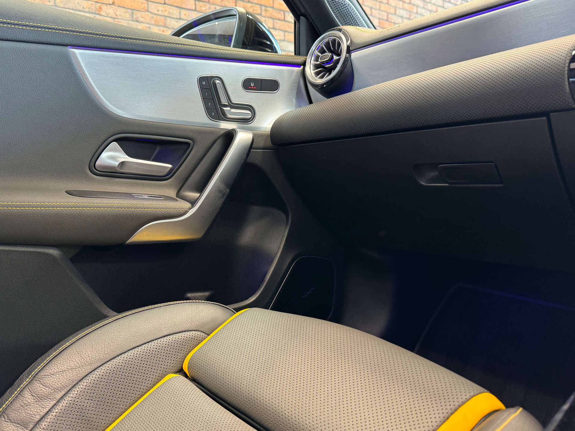 MERCEDES-BENZ A-CLASS 2.0 AMG A 45 S 4Matic+ + Auto 4WD 5dr #55
