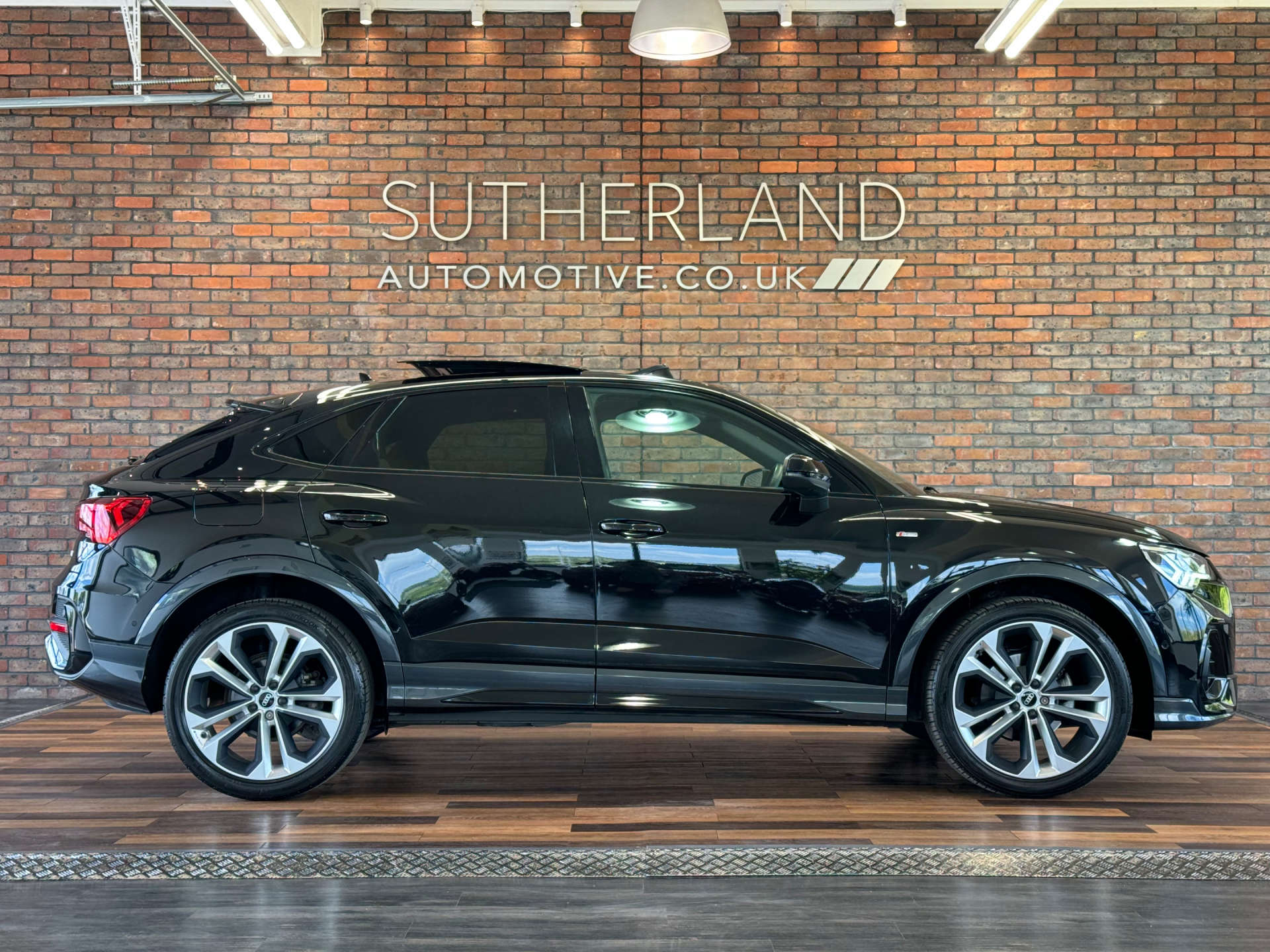 AUDI Q3 1.5 Q3 Sportback 35 TFSI MHEV Vorsprung Semi-Auto 5dr #2