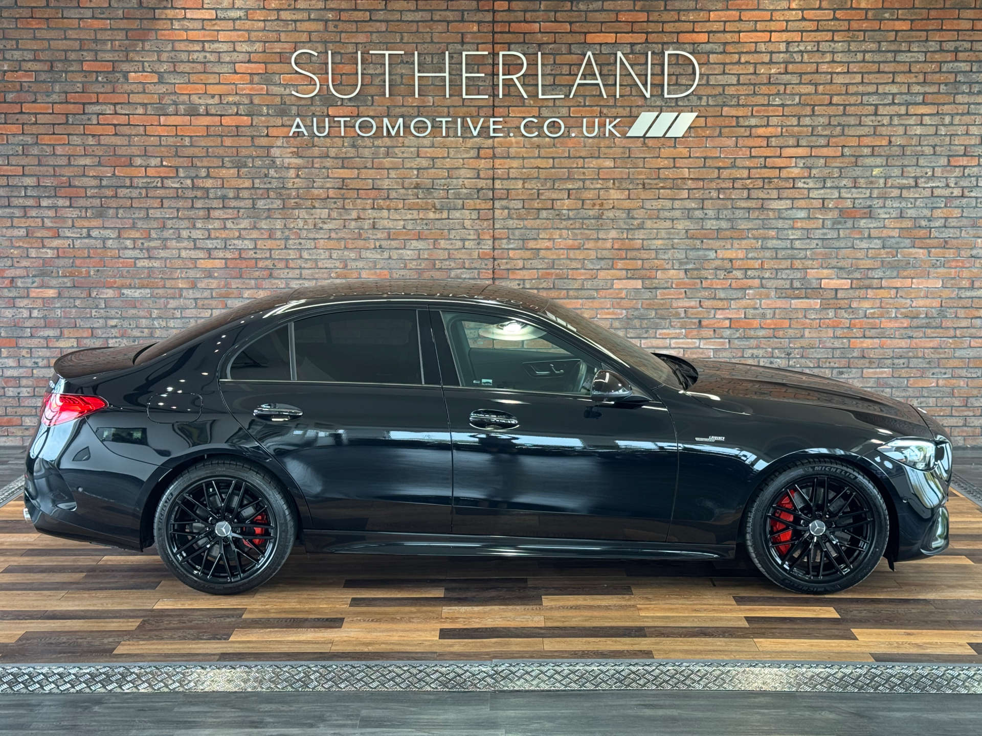 MERCEDES-BENZ C-CLASS 2.0 AMG C 43 Premium MHEV 4Matic A 4WD 4dr #3