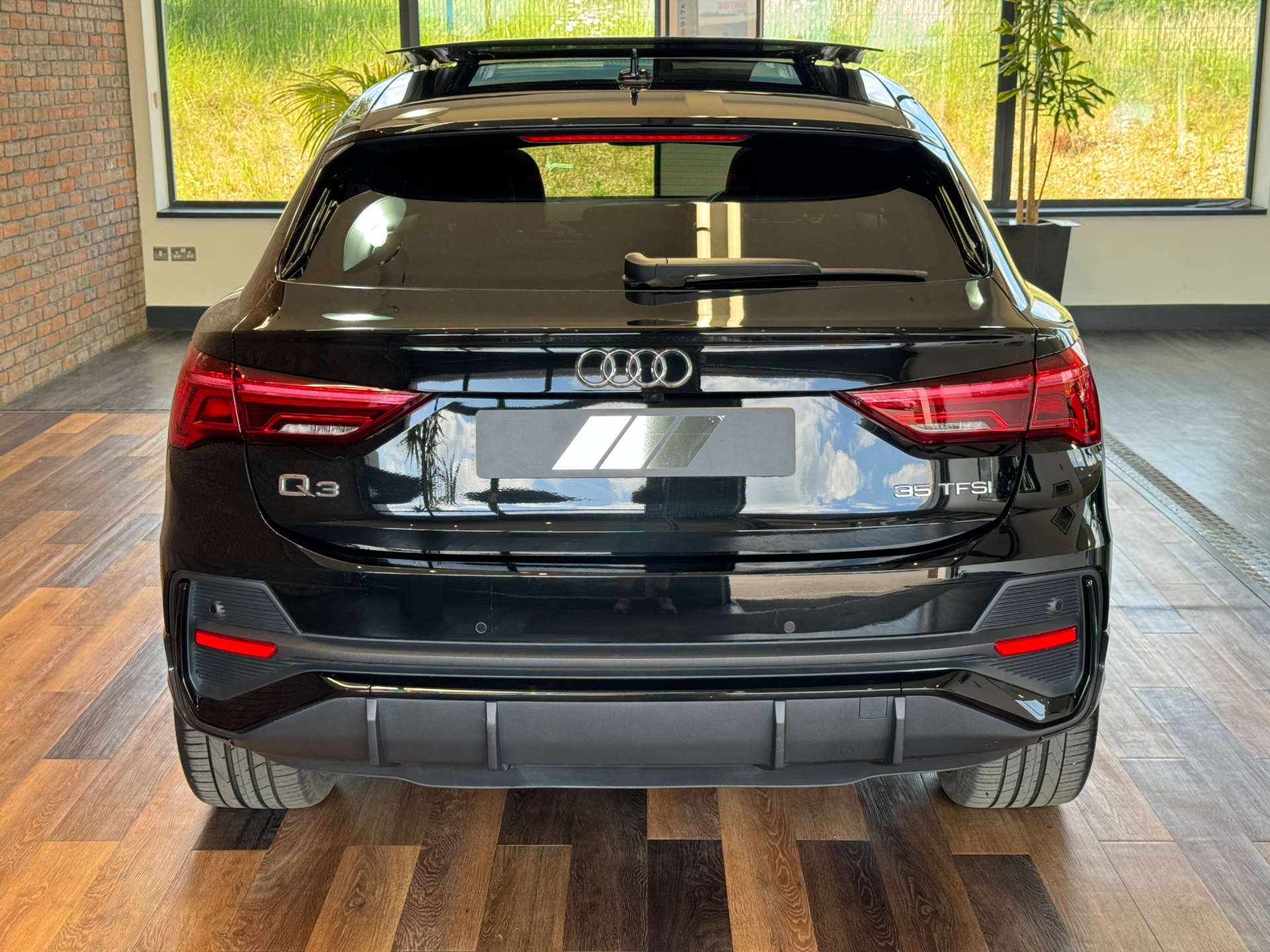 AUDI Q3 1.5 Q3 Sportback 35 TFSI MHEV Vorsprung Semi-Auto 5dr #8