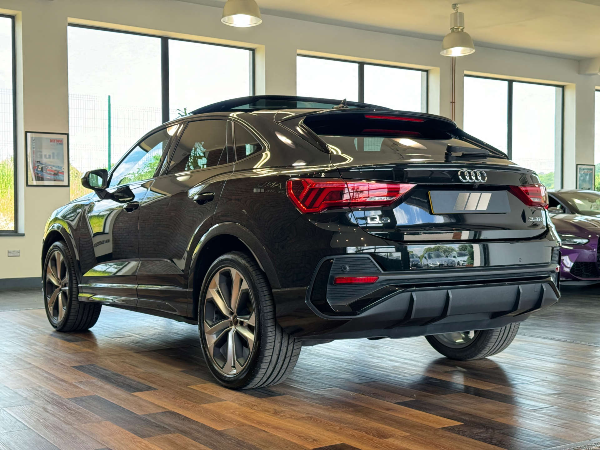 AUDI Q3 1.5 Q3 Sportback 35 TFSI MHEV Vorsprung Semi-Auto 5dr #9