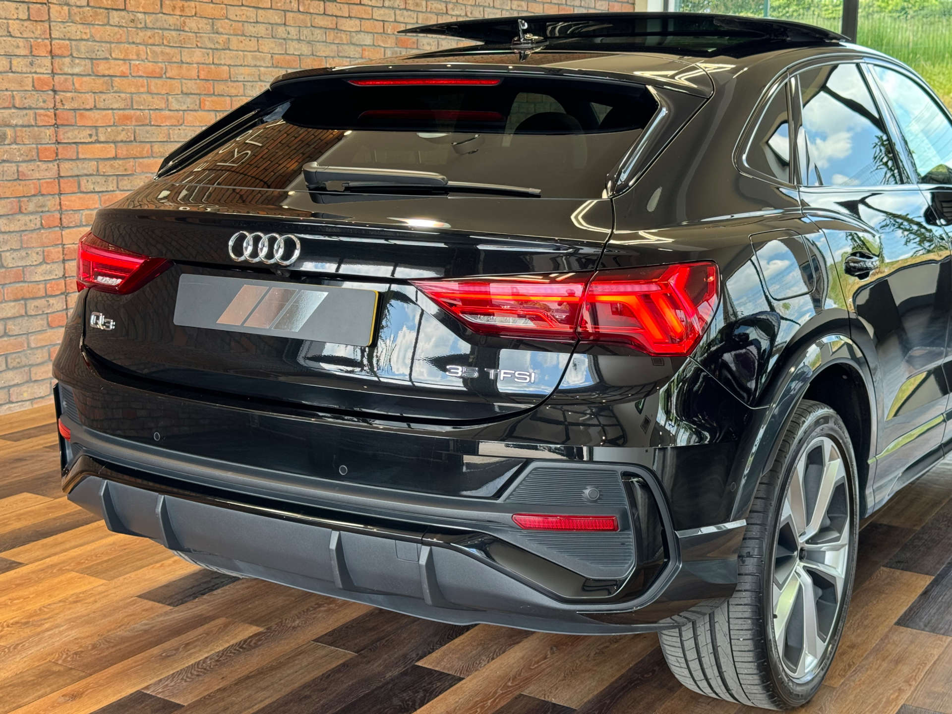 AUDI Q3 1.5 Q3 Sportback 35 TFSI MHEV Vorsprung Semi-Auto 5dr #21