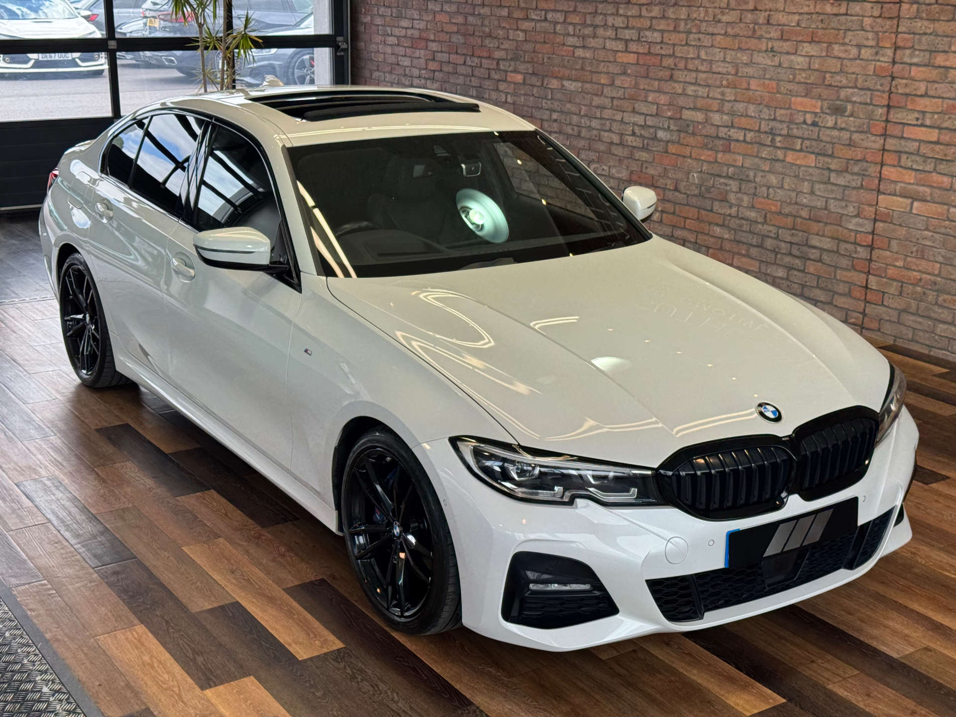 BMW 3 SERIES 2.0 320d M Sport Auto 4dr #5