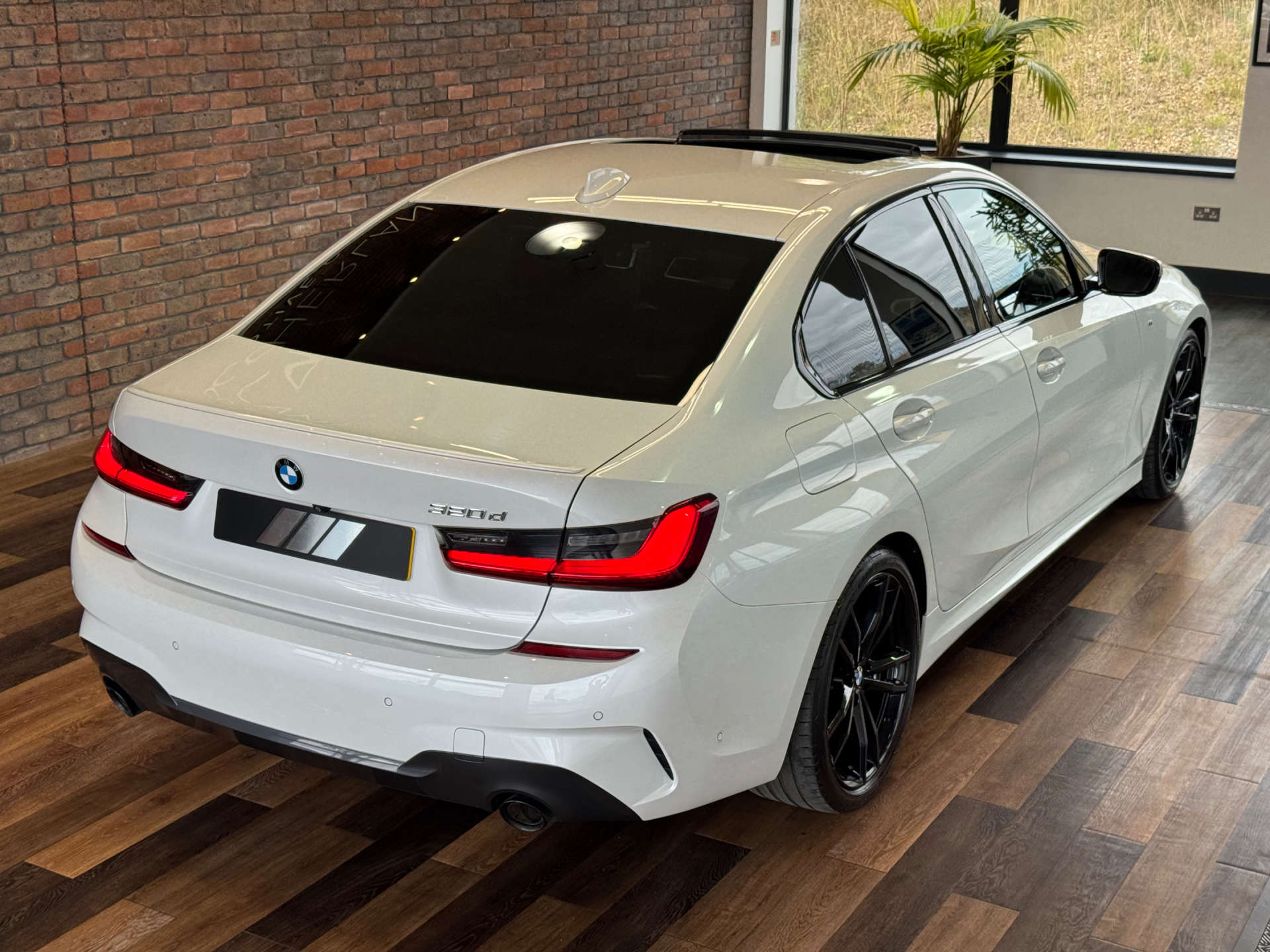 BMW 3 SERIES 2.0 320d M Sport Auto 4dr #7