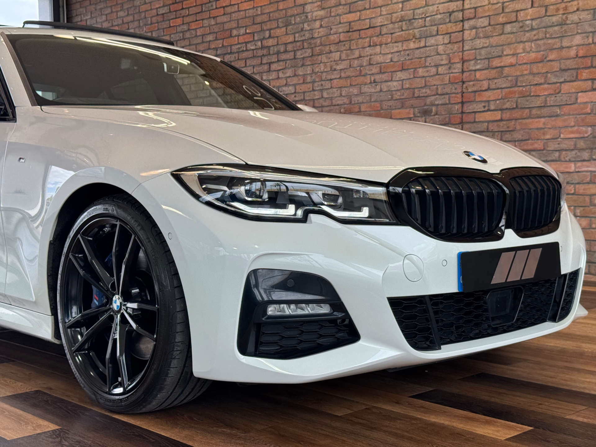 BMW 3 SERIES 2.0 320d M Sport Auto 4dr #12