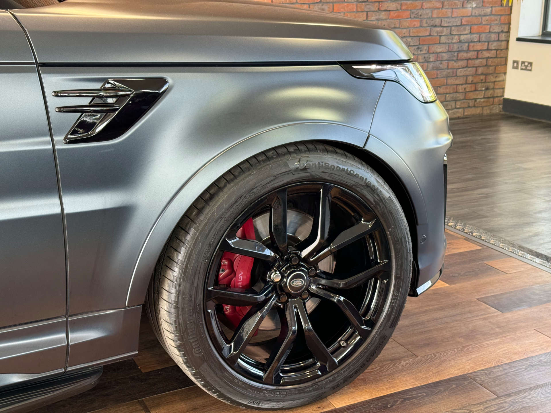 LAND ROVER RANGE ROVER SPORT 5.0 Range Rover Sport SVR S/C Auto 4WD 5dr #15