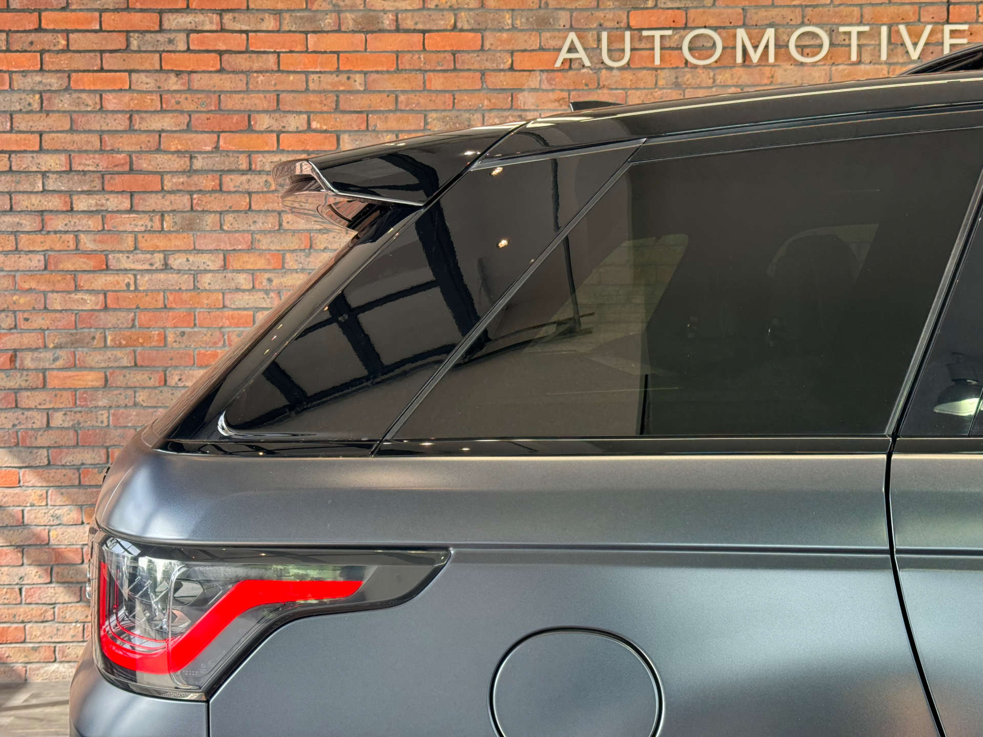 LAND ROVER RANGE ROVER SPORT 5.0 Range Rover Sport SVR S/C Auto 4WD 5dr #21
