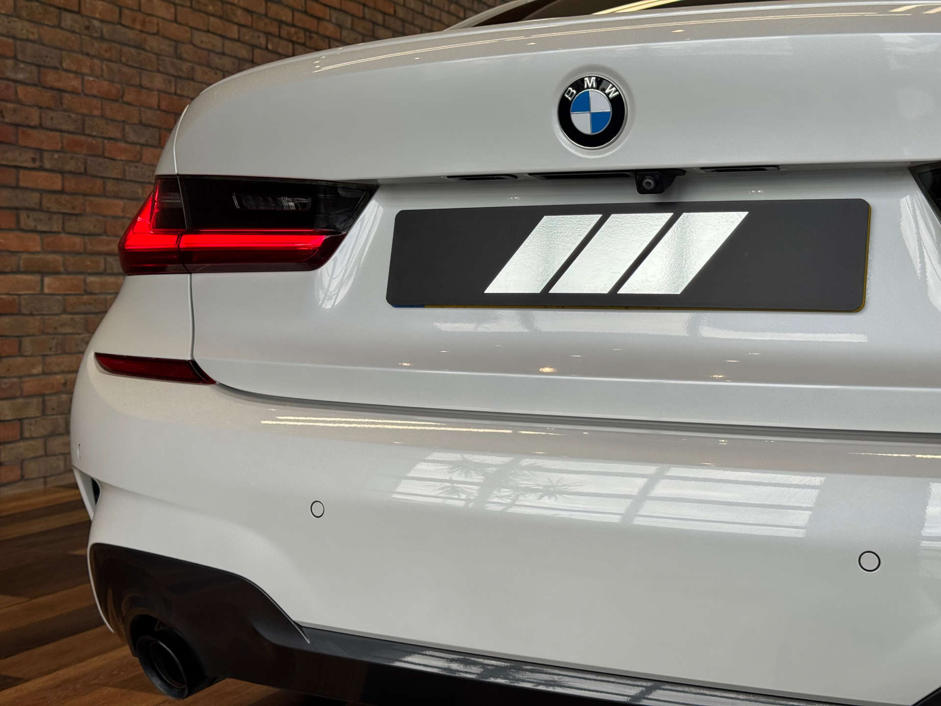 BMW 3 SERIES 2.0 320d M Sport Auto 4dr #21
