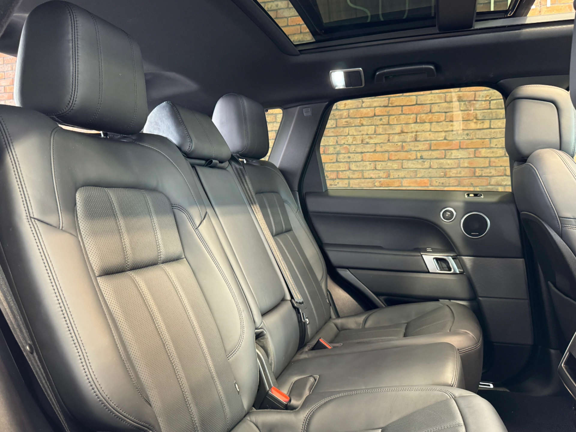 LAND ROVER RANGE ROVER SPORT 3.0 Range Rover Sport HSE Dynamic SDV6 Auto 4WD 5dr #40