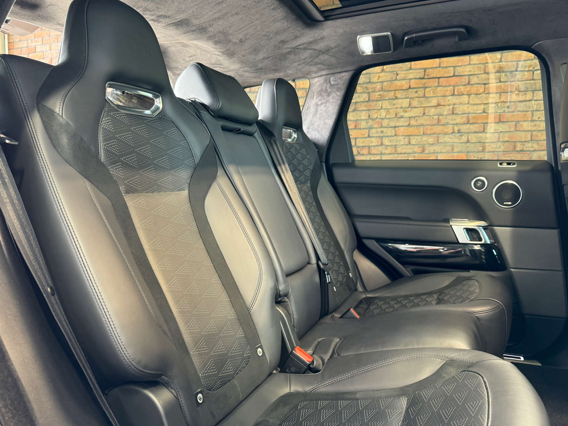 LAND ROVER RANGE ROVER SPORT 5.0 Range Rover Sport SVR S/C Auto 4WD 5dr #26