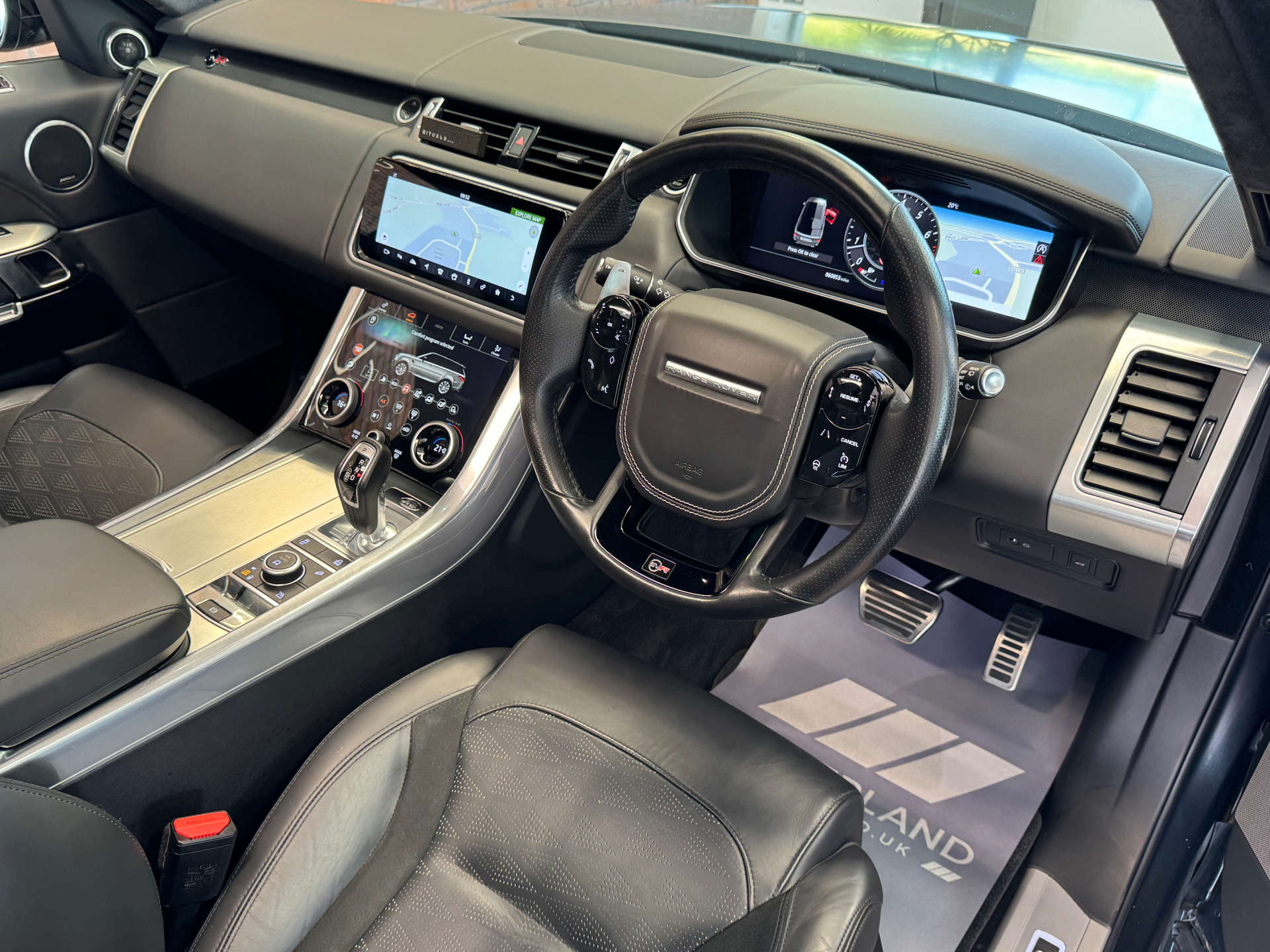 LAND ROVER RANGE ROVER SPORT 5.0 Range Rover Sport SVR S/C Auto 4WD 5dr #32