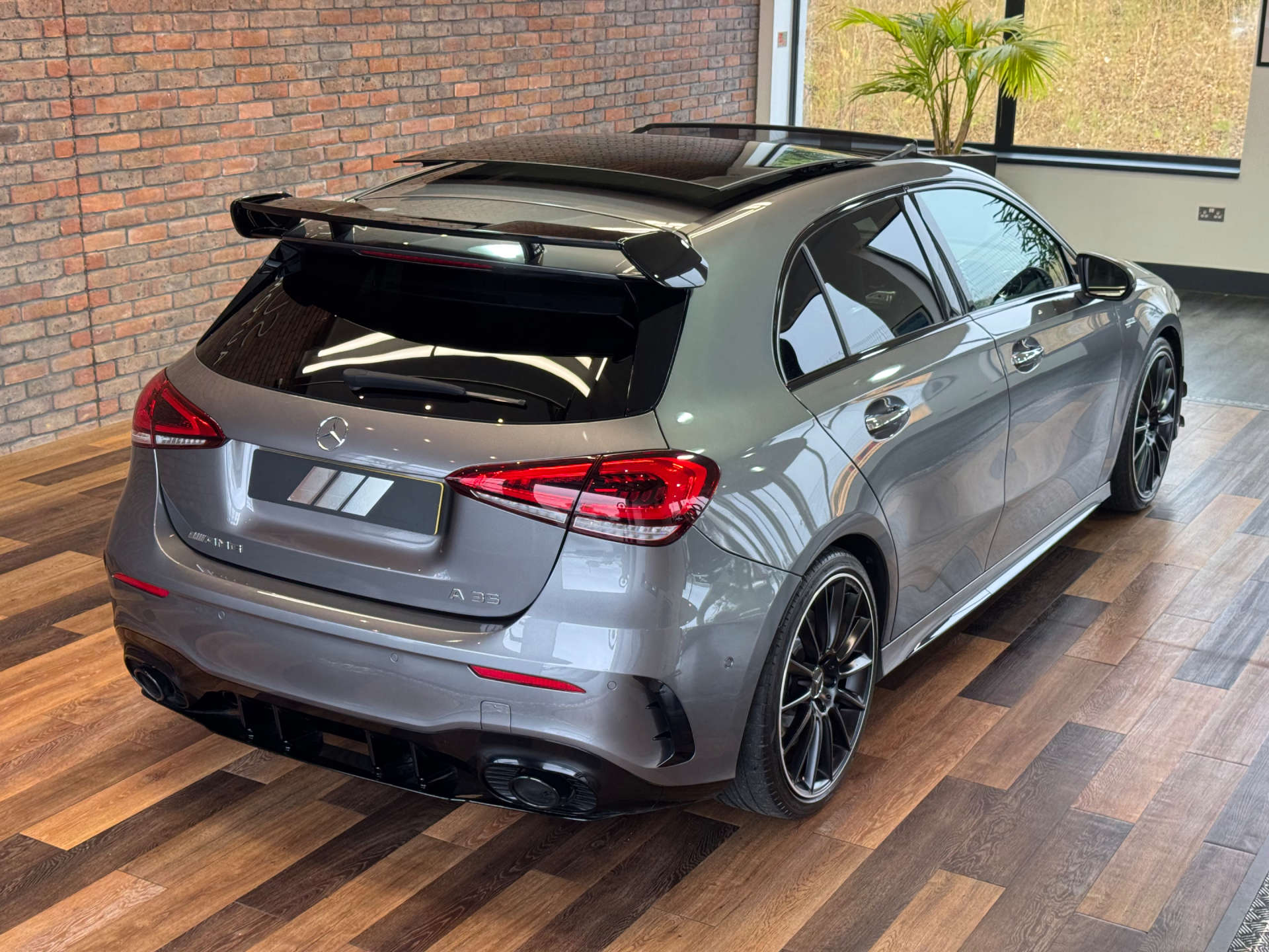 MERCEDES-BENZ A-CLASS 2.0 AMG A 35 Premium+ 4Matic Edition Auto 4WD 5dr #7