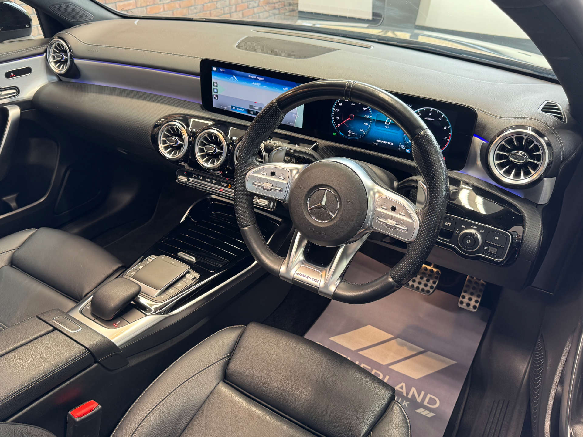 MERCEDES-BENZ A-CLASS 2.0 AMG A 35 Premium+ 4Matic Edition Auto 4WD 5dr #26