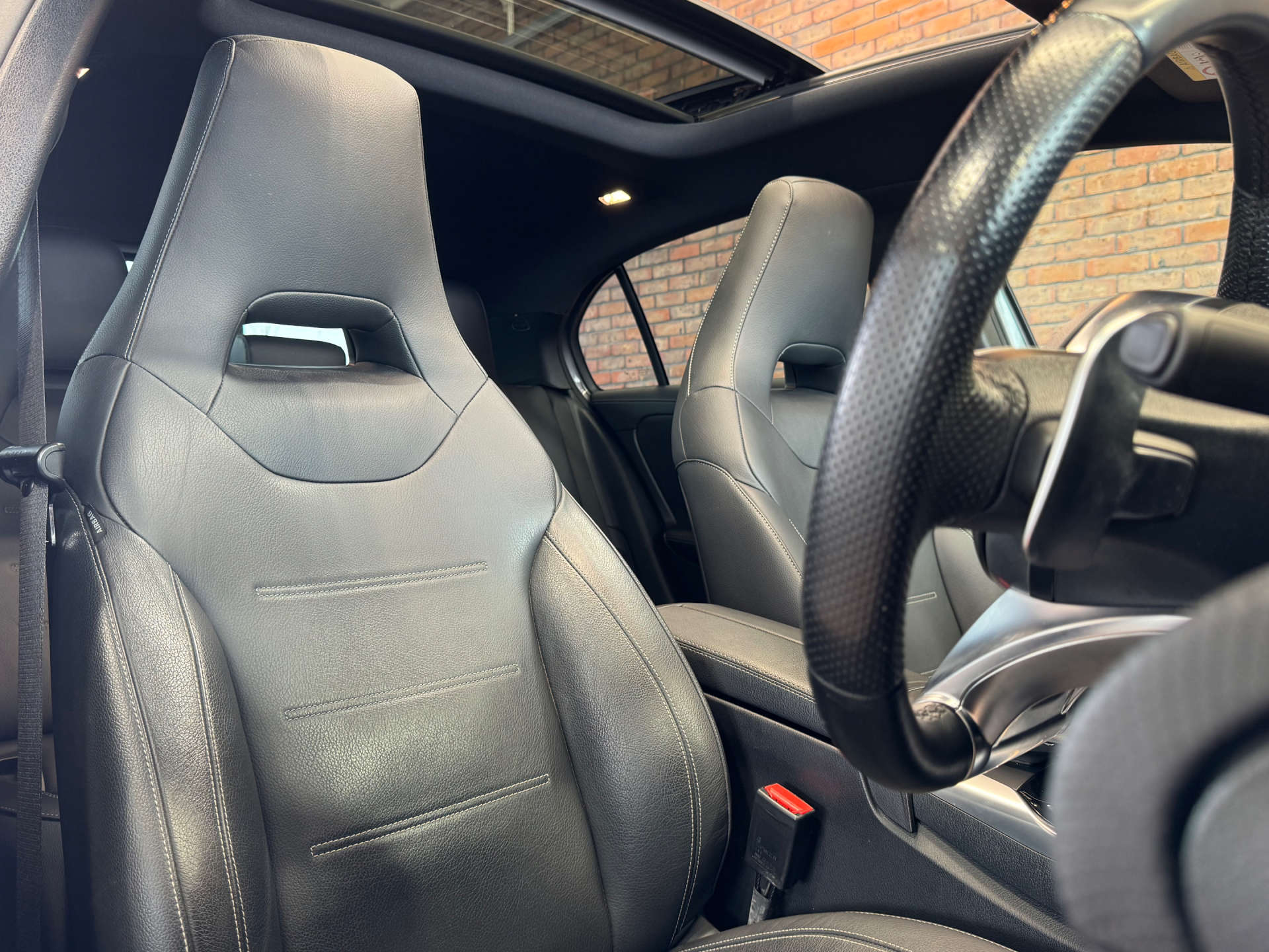 MERCEDES-BENZ A-CLASS 2.0 AMG A 35 Premium+ 4Matic Edition Auto 4WD 5dr #27