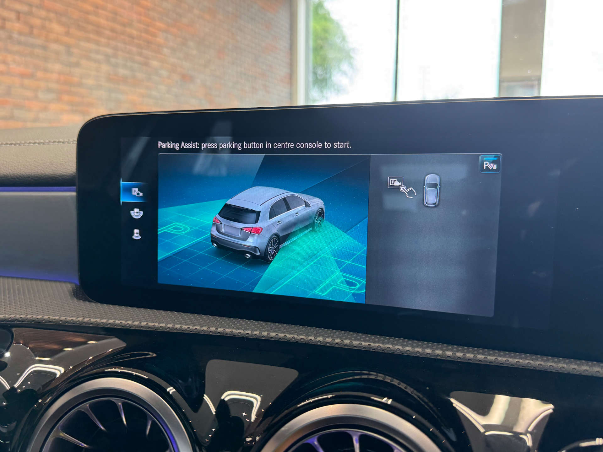 MERCEDES-BENZ A-CLASS 2.0 AMG A 35 Premium+ 4Matic Edition Auto 4WD 5dr #34