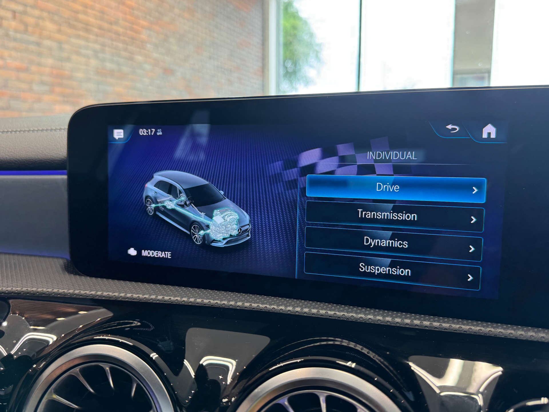 MERCEDES-BENZ A-CLASS 2.0 AMG A 35 Premium+ 4Matic Edition Auto 4WD 5dr #37