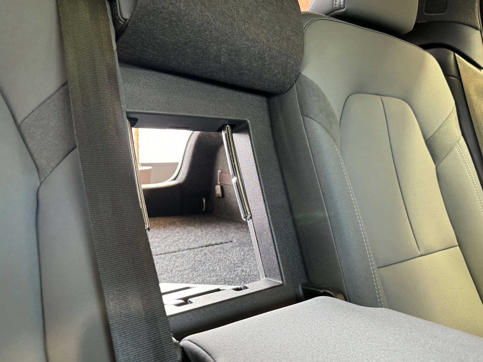 POLESTAR 2 Polestar 2 Pilot Plus EV AWD 4WD 5dr #40