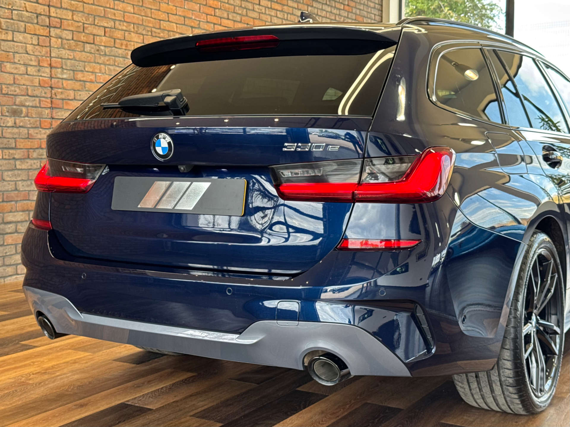 BMW 3 SERIES 2.0 330e M Sport Professional Edition Auto 5dr #14