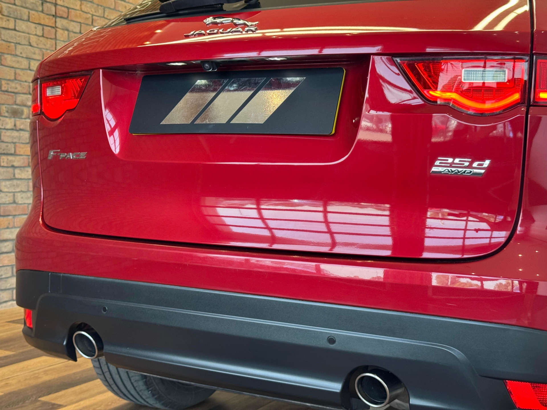 2018 Jaguar F-PACE thumbnail 20