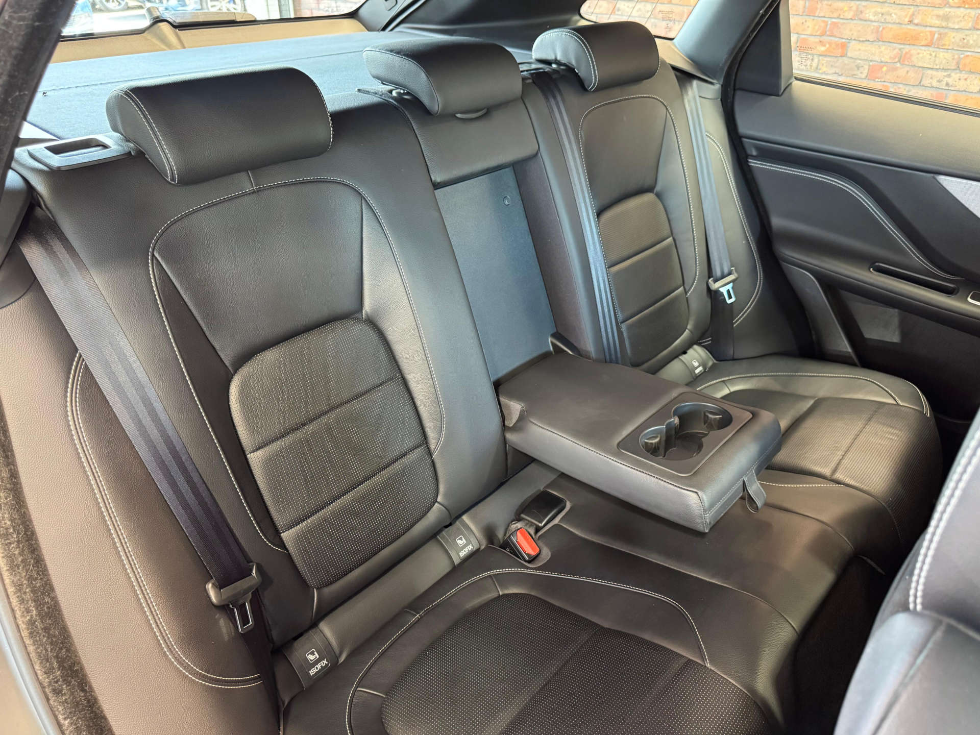 JAGUAR F-PACE 2.0 F-PACE R-Sport AWD D Auto 4WD 5dr #24
