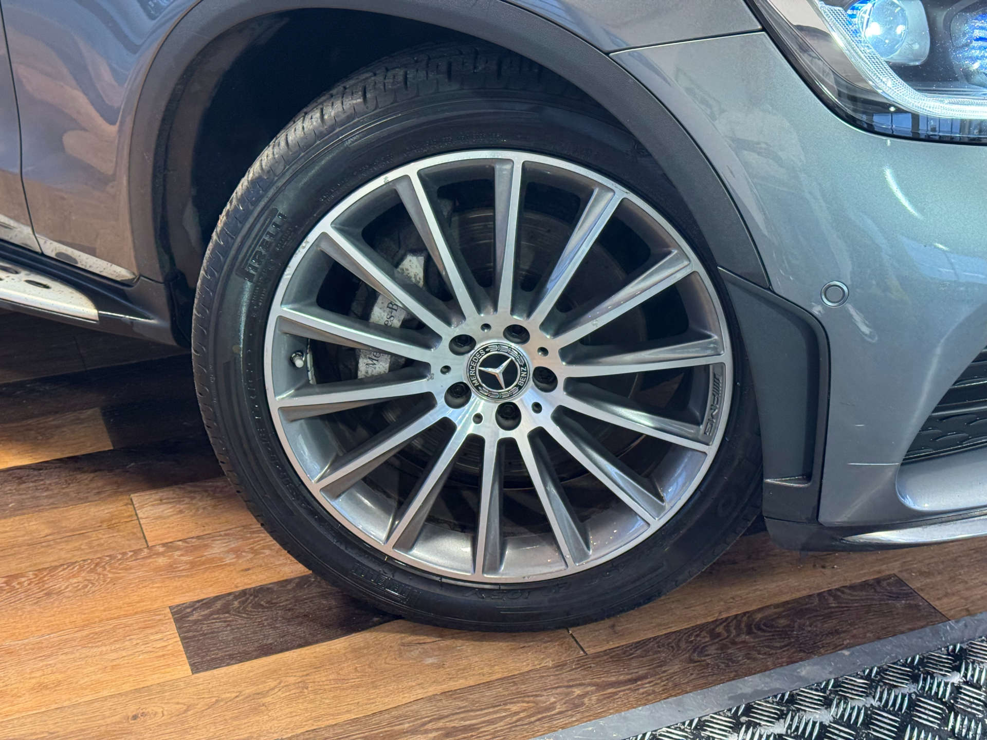 MERCEDES-BENZ GLC 2.0 GLC 220 D 4Matic AMG Line Premium Auto 4WD 5dr #3