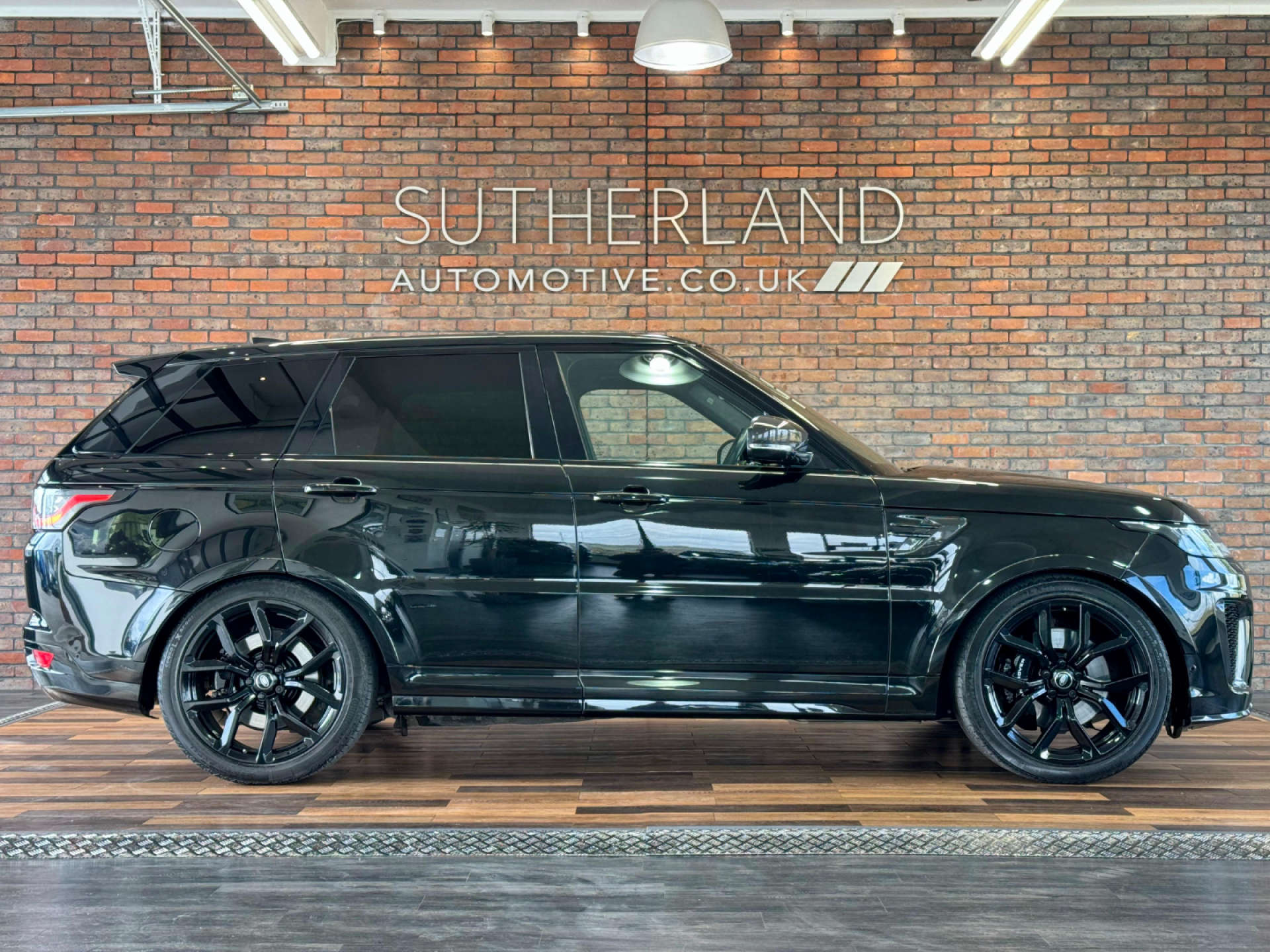 LAND ROVER RANGE ROVER SPORT 5.0 Range Rover Sport SVR S/C Auto 4WD 5dr #2