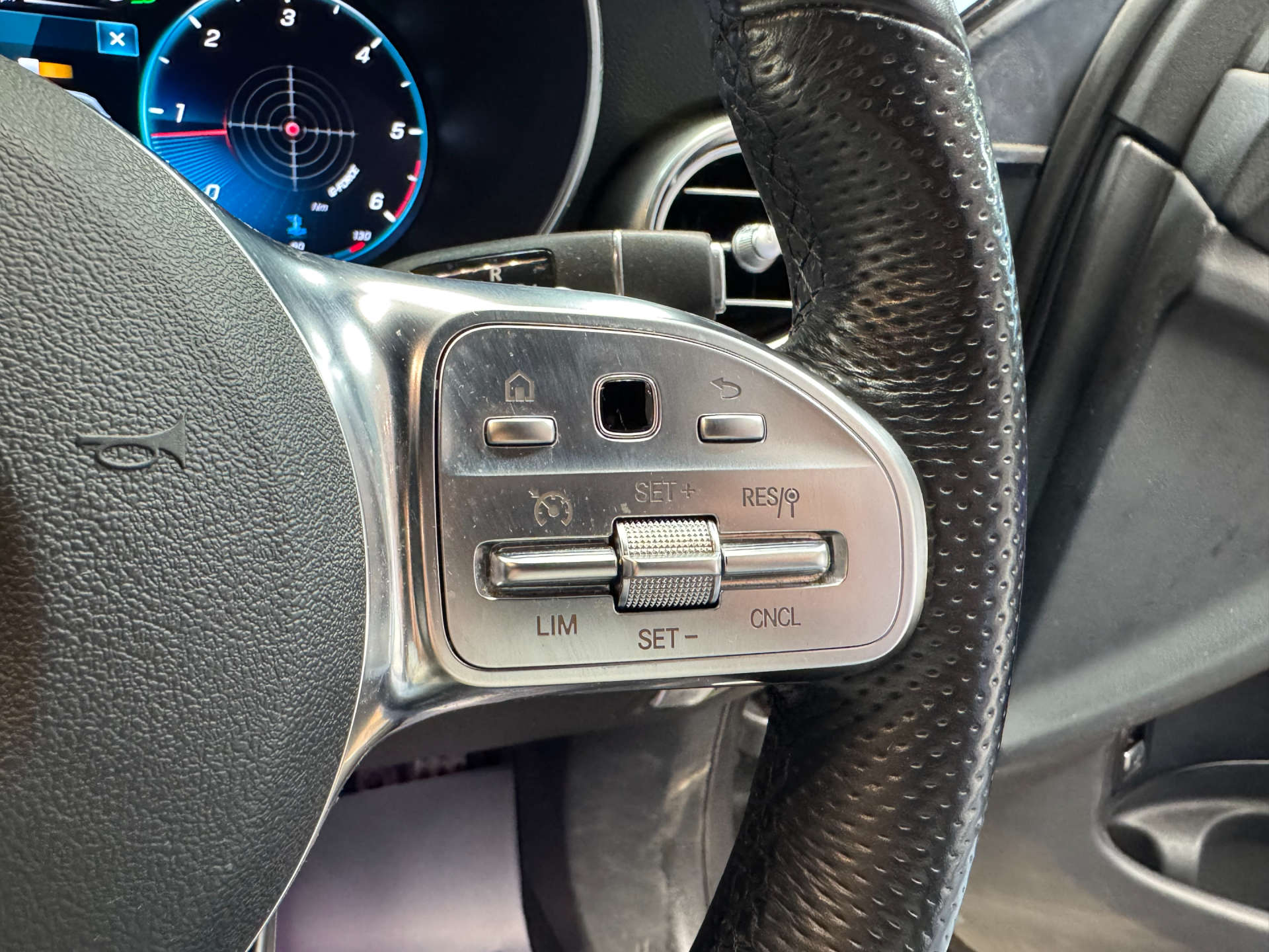 MERCEDES-BENZ GLC 2.0 GLC 220 D 4Matic AMG Line Premium Auto 4WD 5dr #39