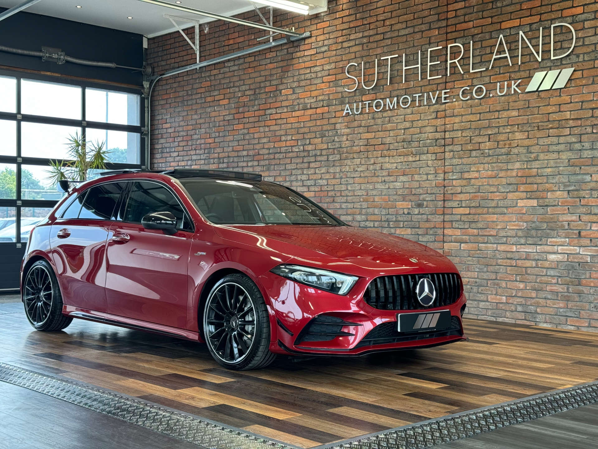 MERCEDES-BENZ A-CLASS 2.0 AMG A 35 Premium+ 4Matic Edition Auto 4WD 5dr #4