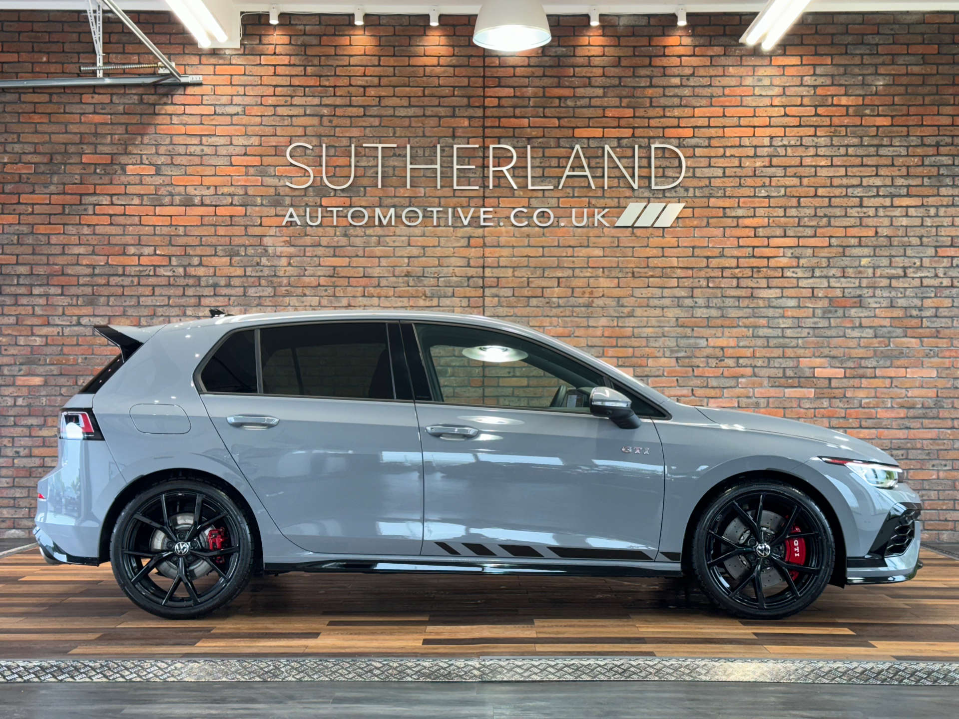 VOLKSWAGEN GOLF 2.0 Golf GTi Clubsport TSi Semi-Auto 5dr #2