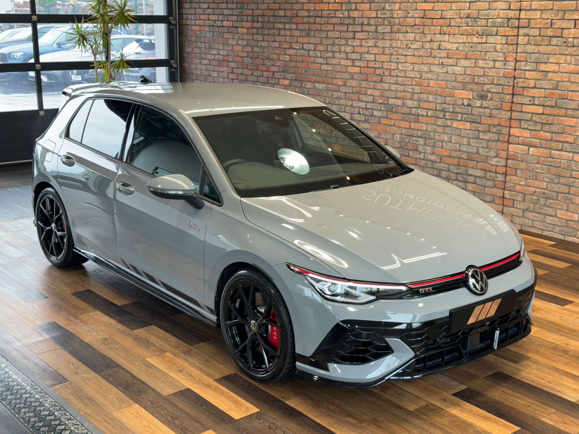 VOLKSWAGEN GOLF 2.0 Golf GTi Clubsport TSi Semi-Auto 5dr #5