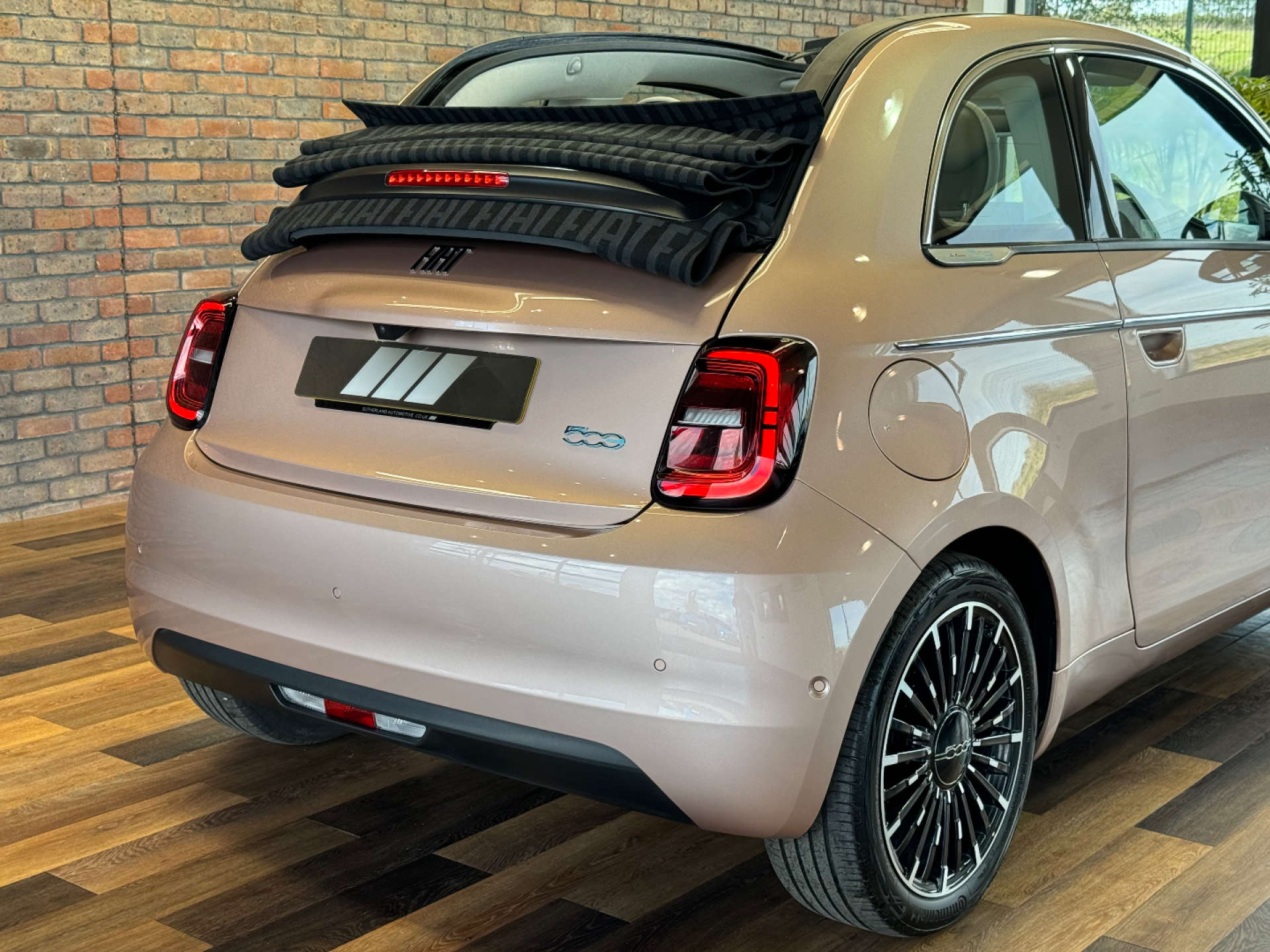 FIAT 500 500e La Prima 2dr #24