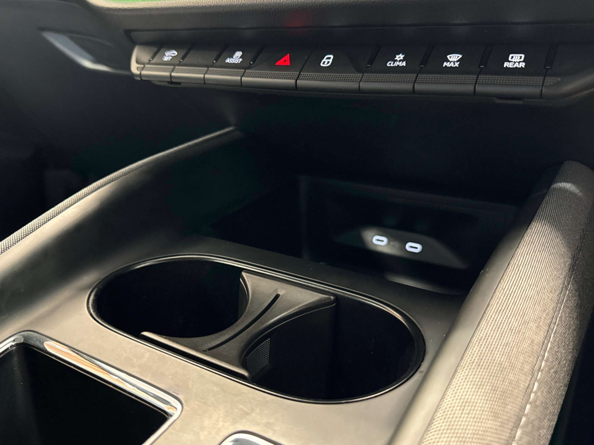 SKODA ENYAQ Enyaq IV 60 5dr #68