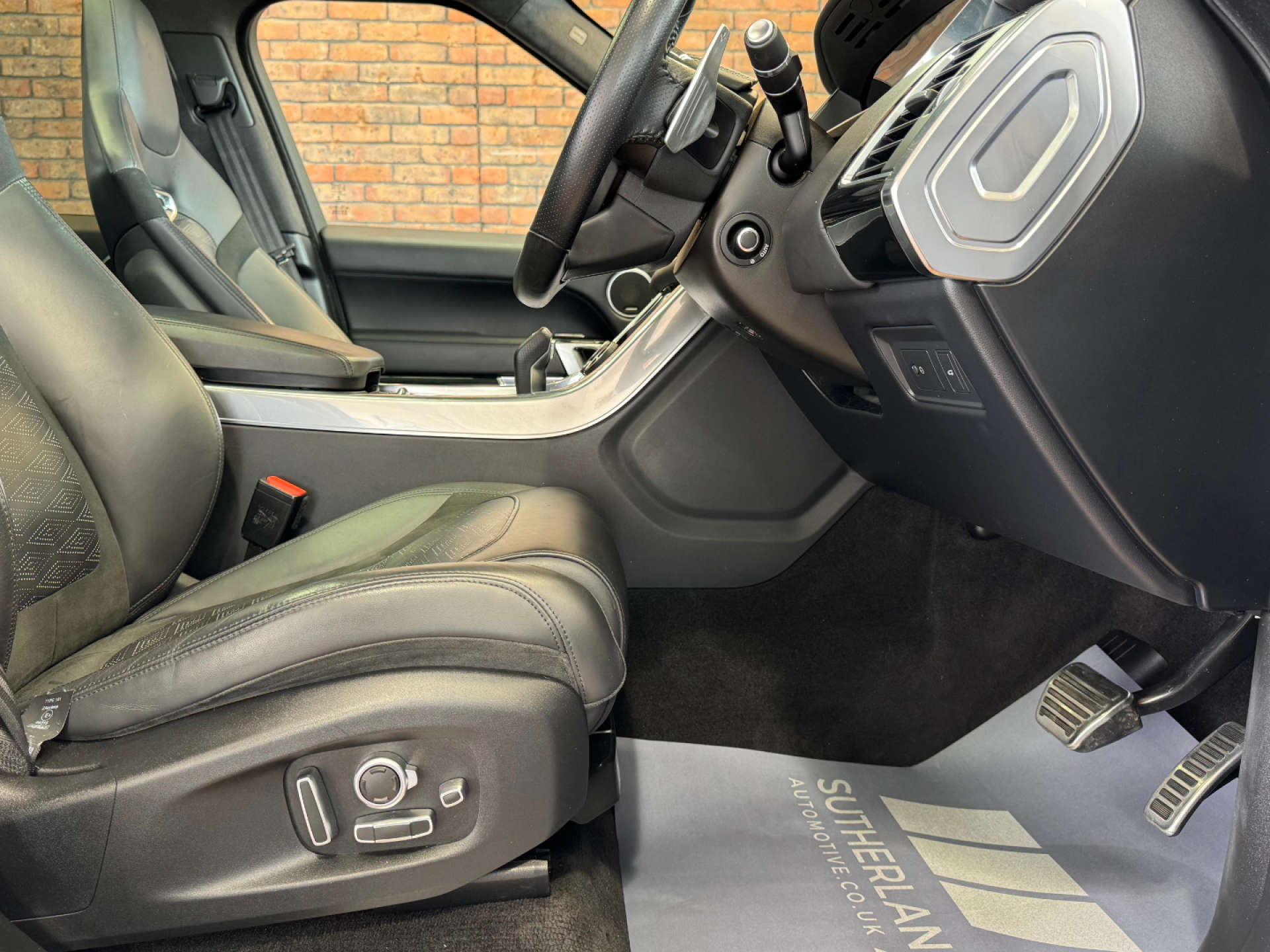 LAND ROVER RANGE ROVER SPORT 5.0 Range Rover Sport SVR S/C Auto 4WD 5dr #49