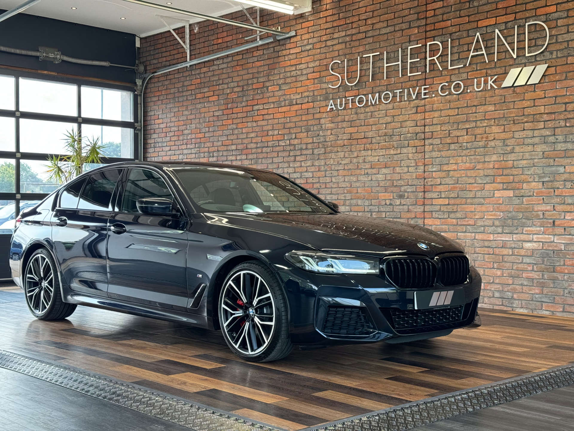 BMW 5 SERIES 2.0 520d xDrive M Sport MHEV Auto 4WD 4dr #4