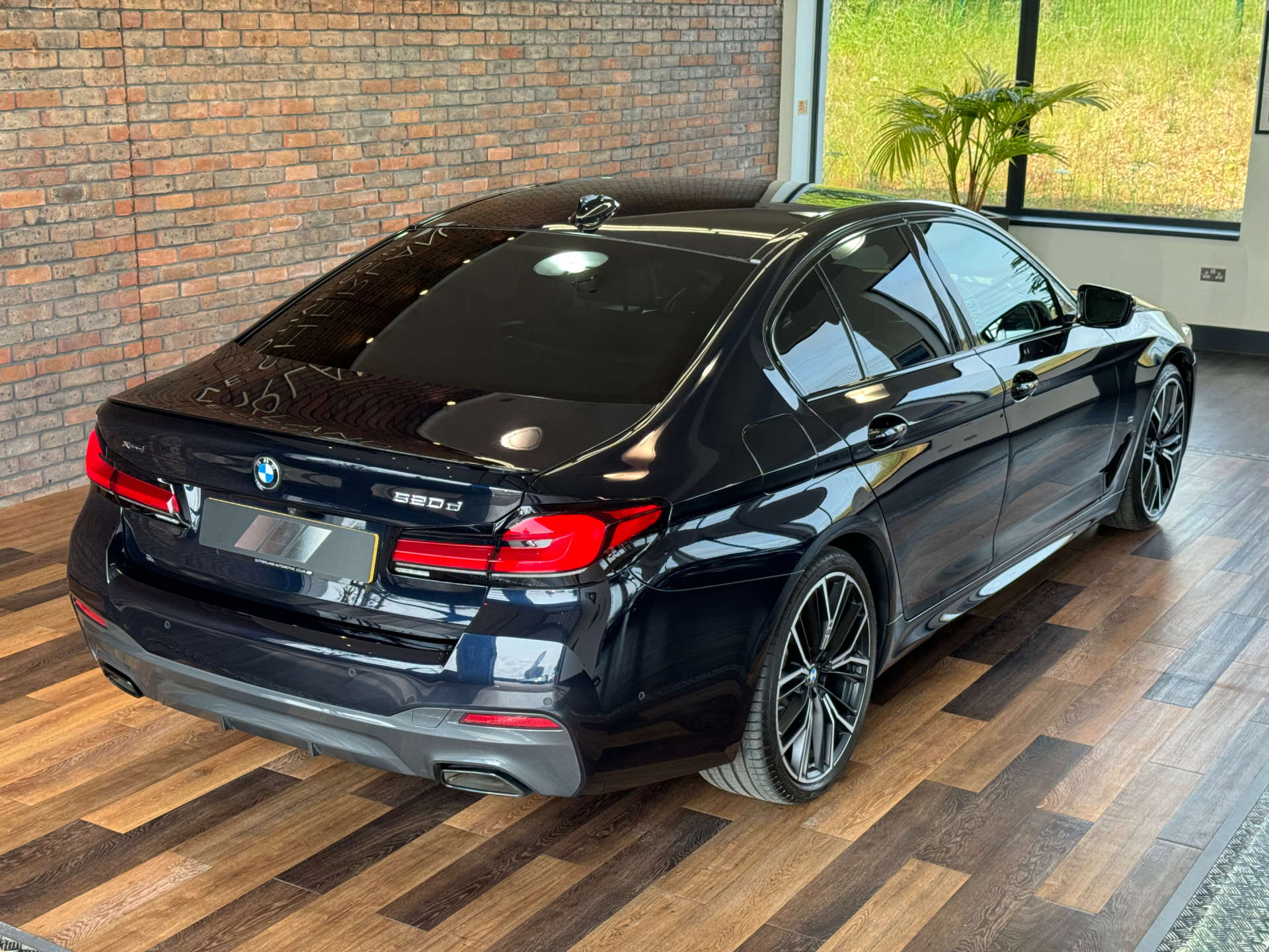 BMW 5 SERIES 2.0 520d xDrive M Sport MHEV Auto 4WD 4dr #7