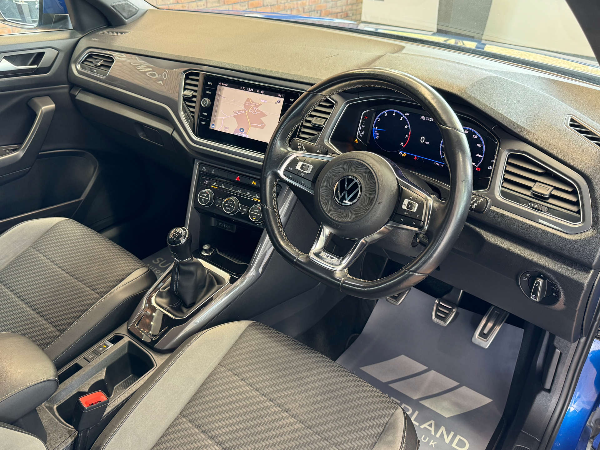 VOLKSWAGEN T-ROC 1.5 T-Roc R-Line TSi Evo 5dr #34